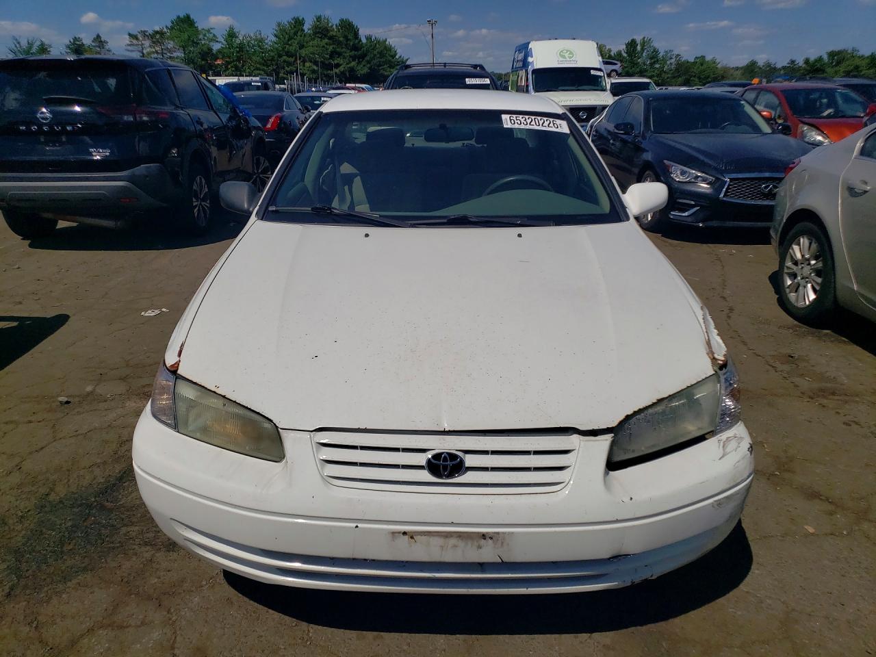1999 Toyota Camry Le V6 White vin: JT2BF22K0X0203894