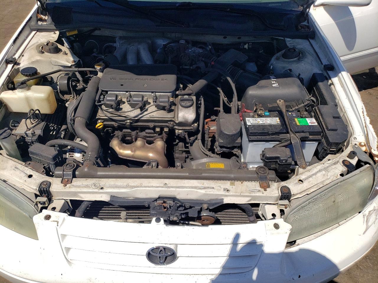 1999 Toyota Camry Le V6 White vin: JT2BF22K0X0203894