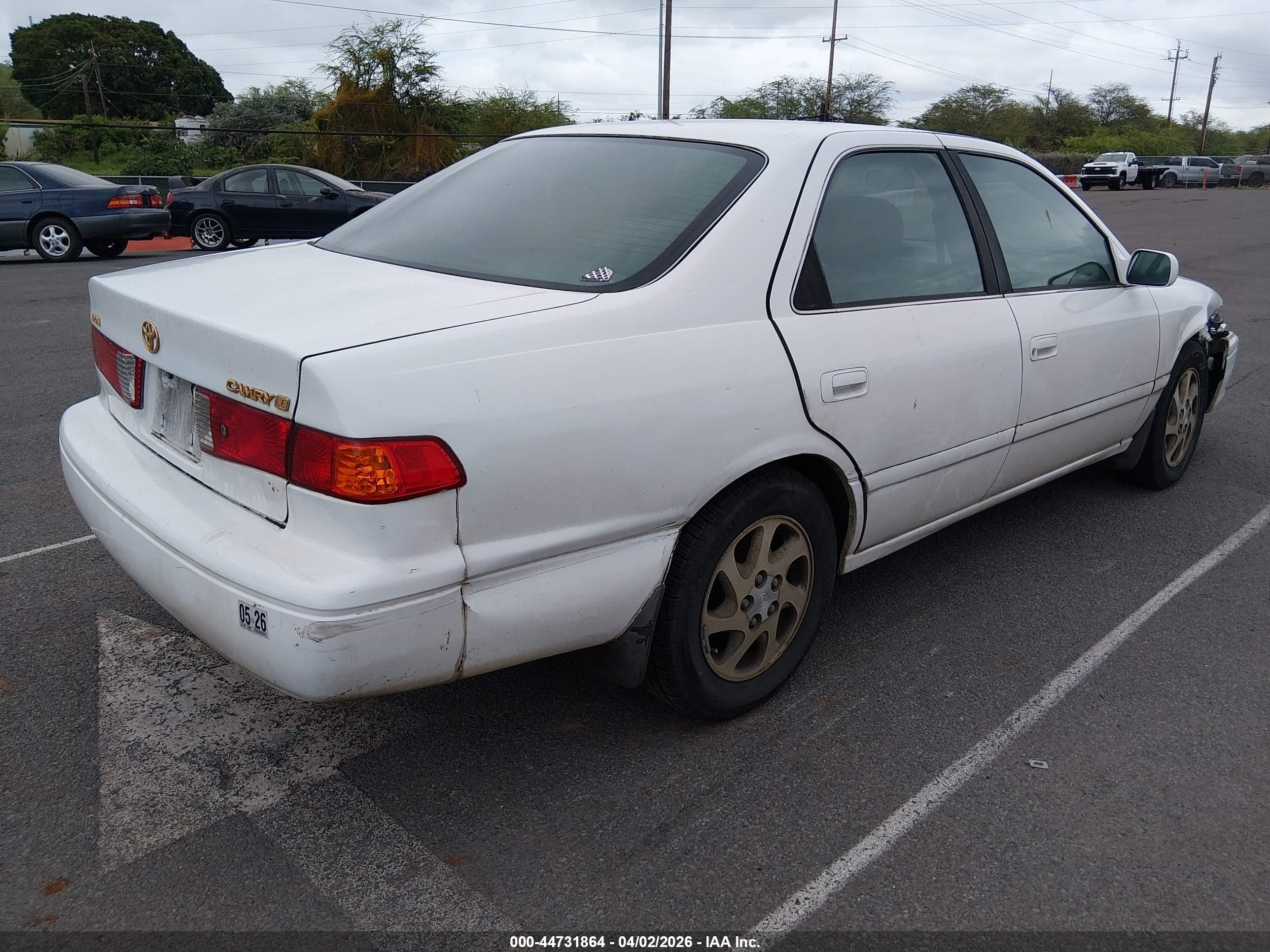 2000 Toyota Camry Le V6/xle V6 White vin: JT2BF22K0Y0263143
