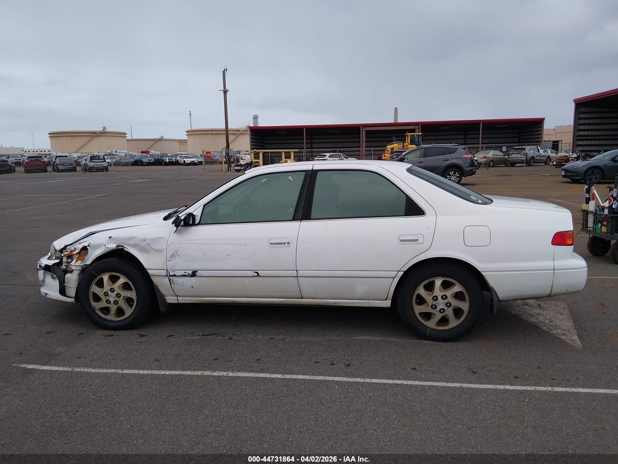 2000 Toyota Camry Le V6/xle V6 White vin: JT2BF22K0Y0263143