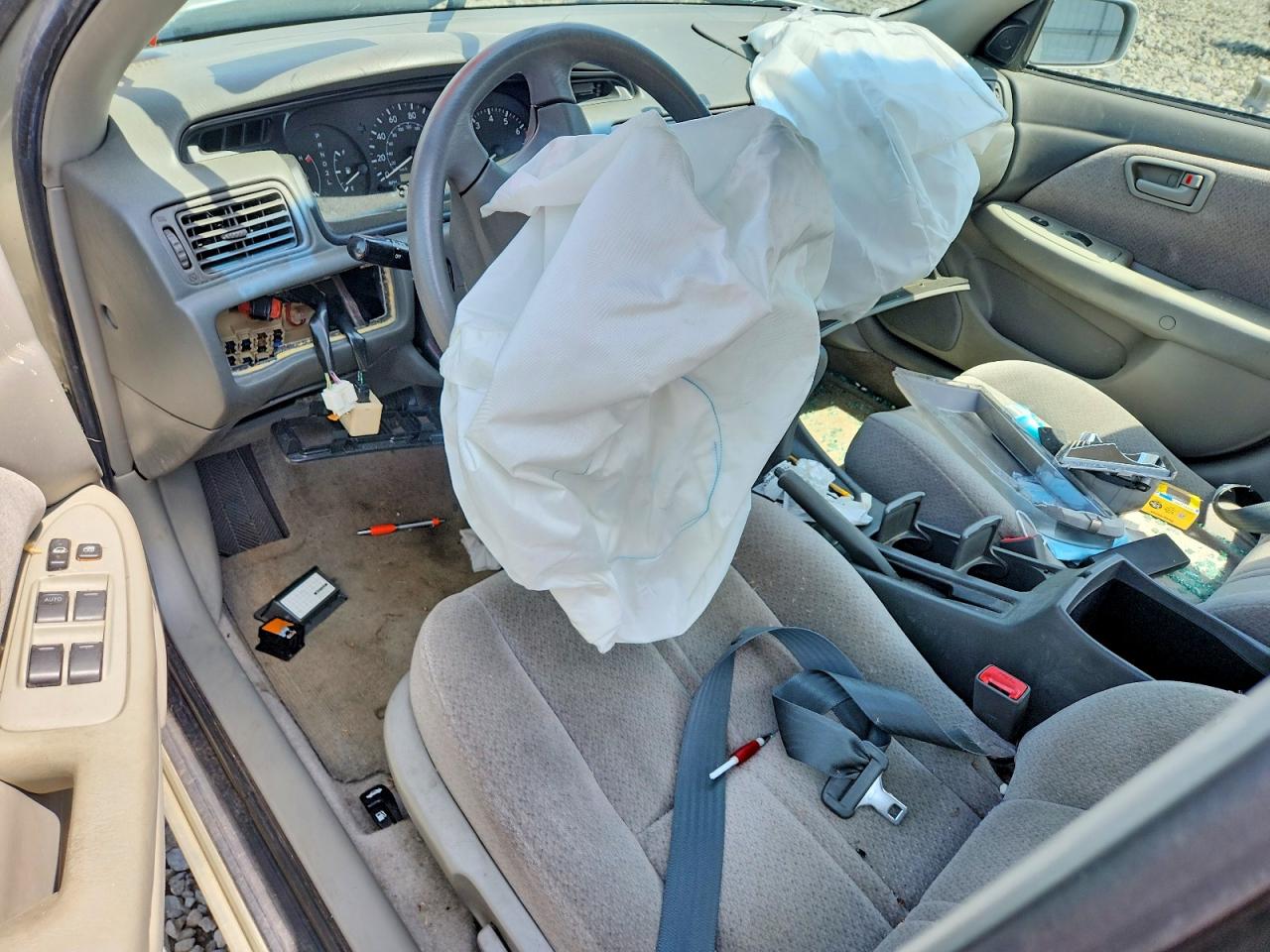 2001 Toyota Camry Le V6 Silver vin: JT2BF22K110294181