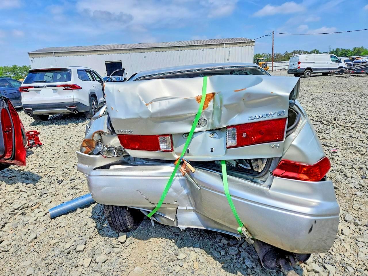2001 Toyota Camry Le V6 Silver vin: JT2BF22K110294181