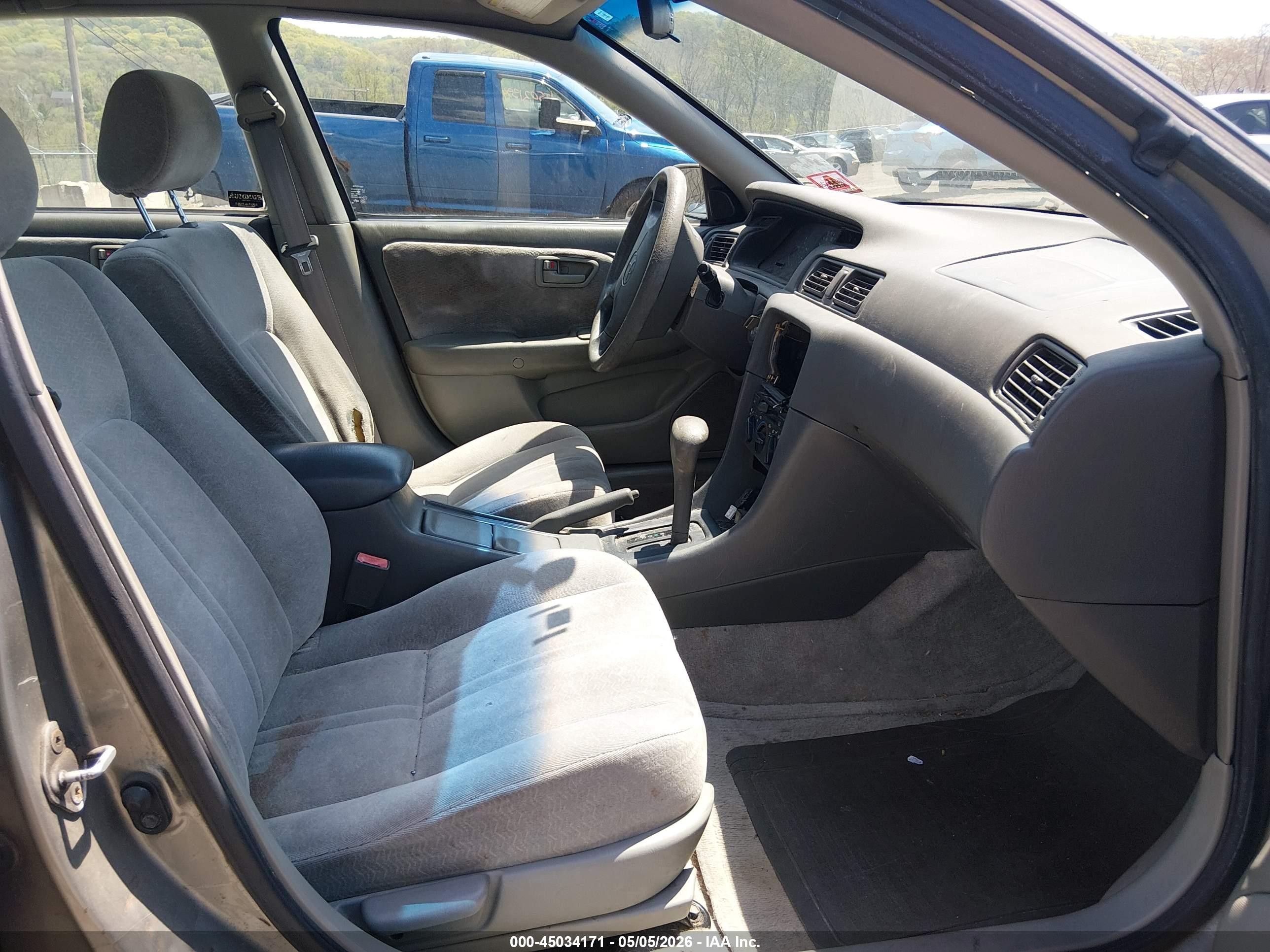 1998 Toyota Camry Ce/le/xle Silver vin: JT2BF22K1W0091587
