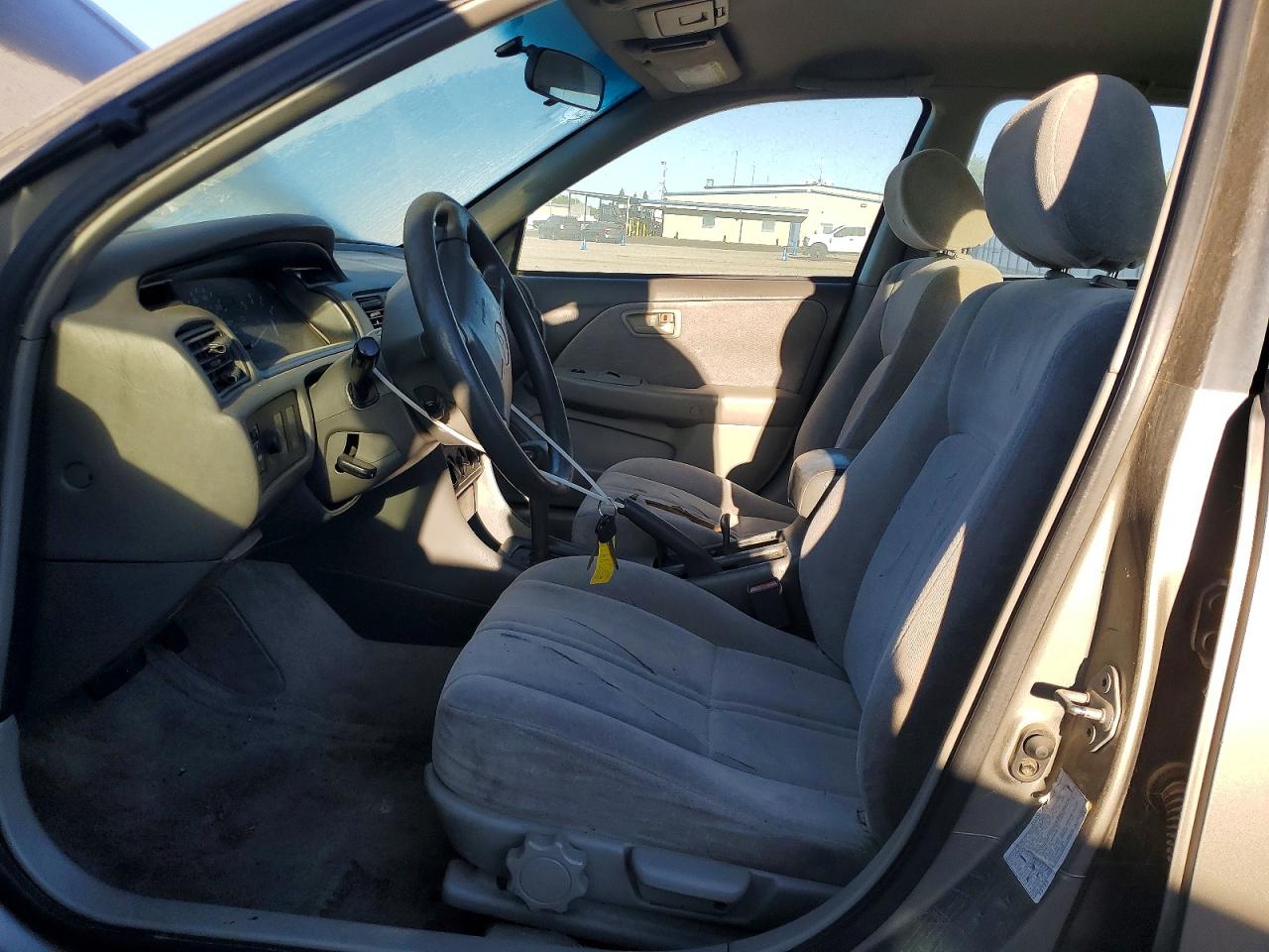 1998 Toyota Camry Le V6 Silver vin: JT2BF22K1W0112230