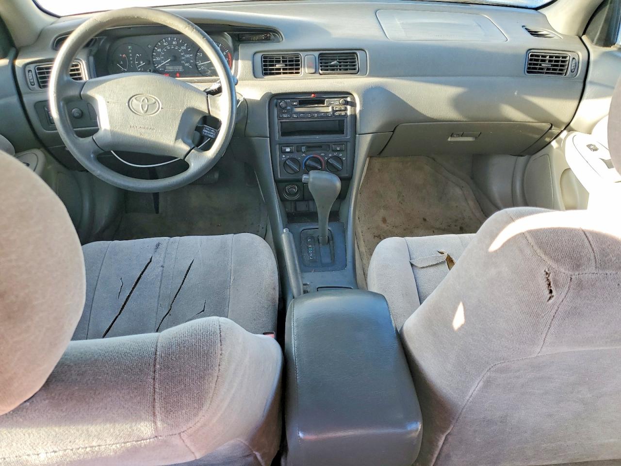 1998 Toyota Camry Le V6 Silver vin: JT2BF22K1W0112230