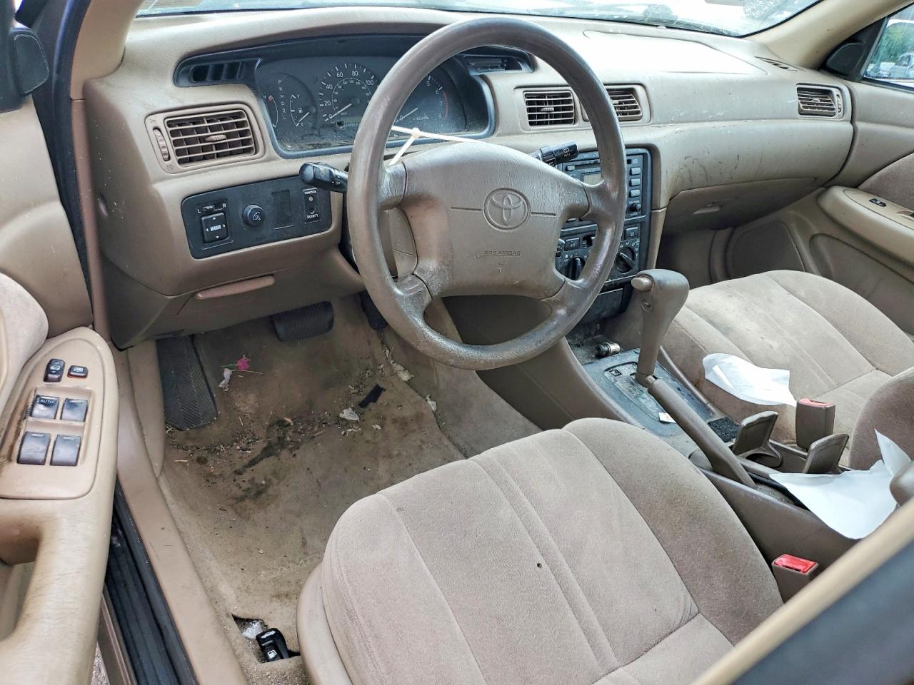1999 Toyota Camry Le/xle Tan vin: JT2BF22K1X0181940
