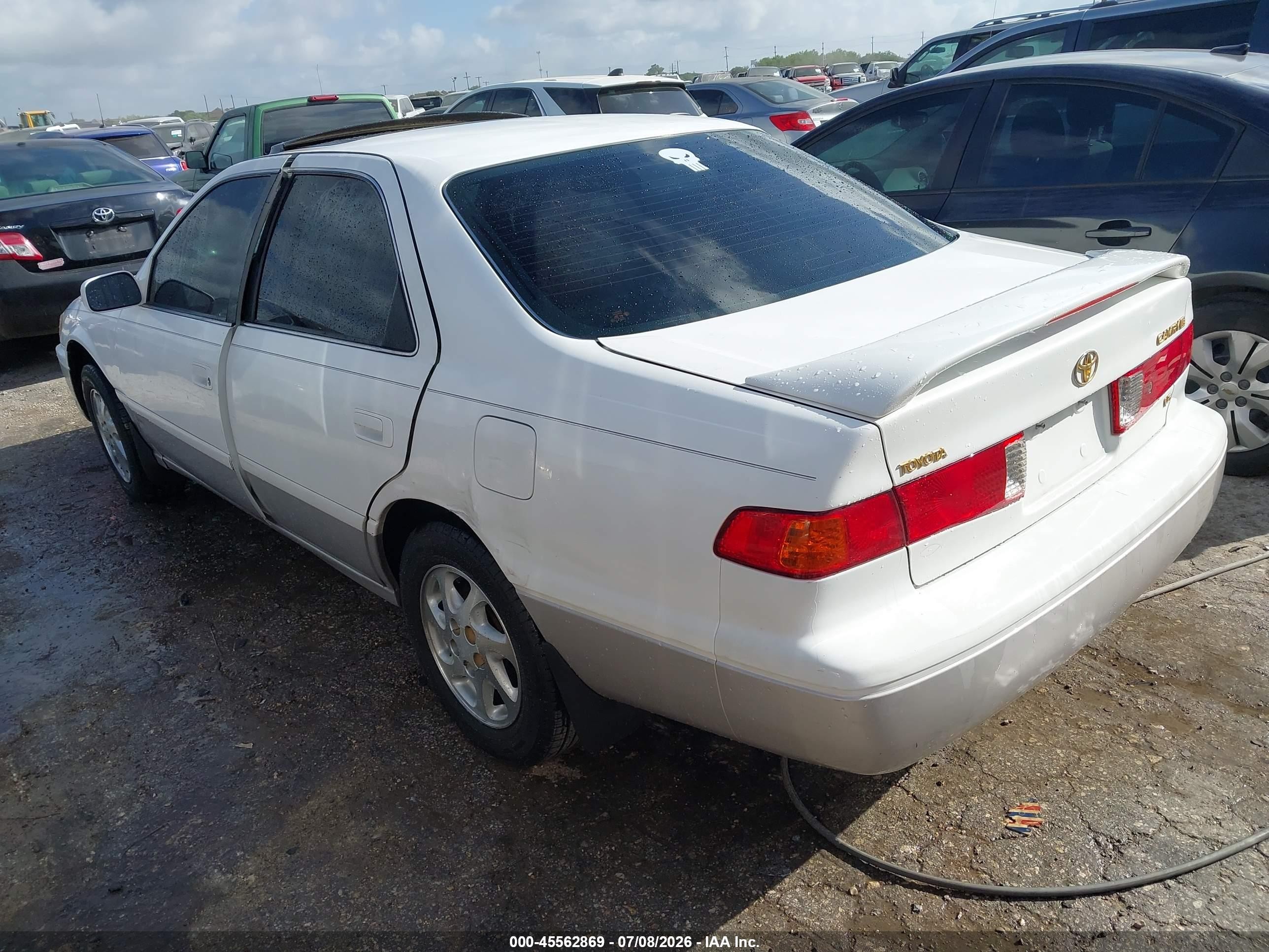 2000 Toyota Camry Le V6 White vin: JT2BF22K1Y0249929