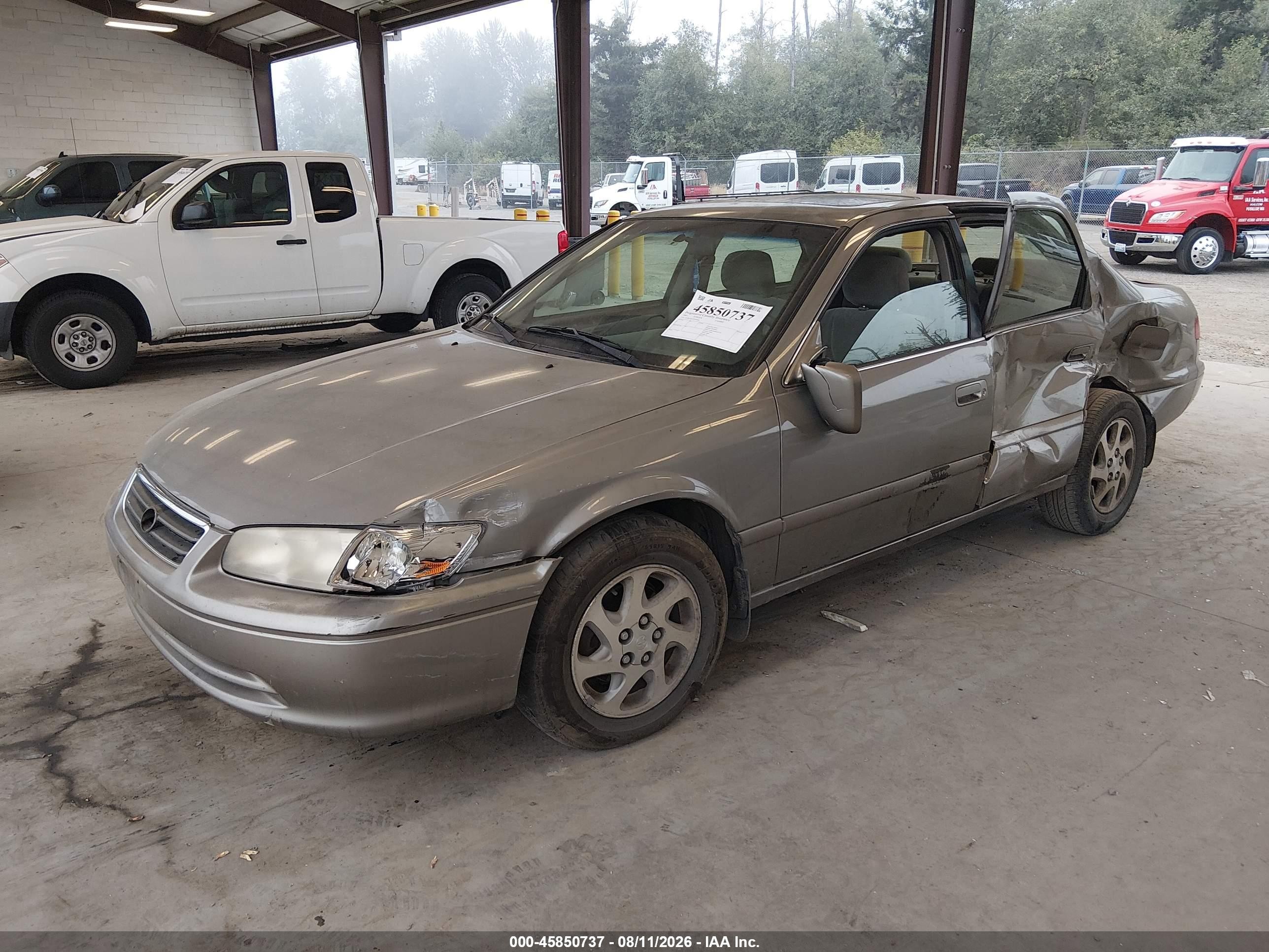 2001 Toyota Camry Le V6 Gold vin: JT2BF22K210340066