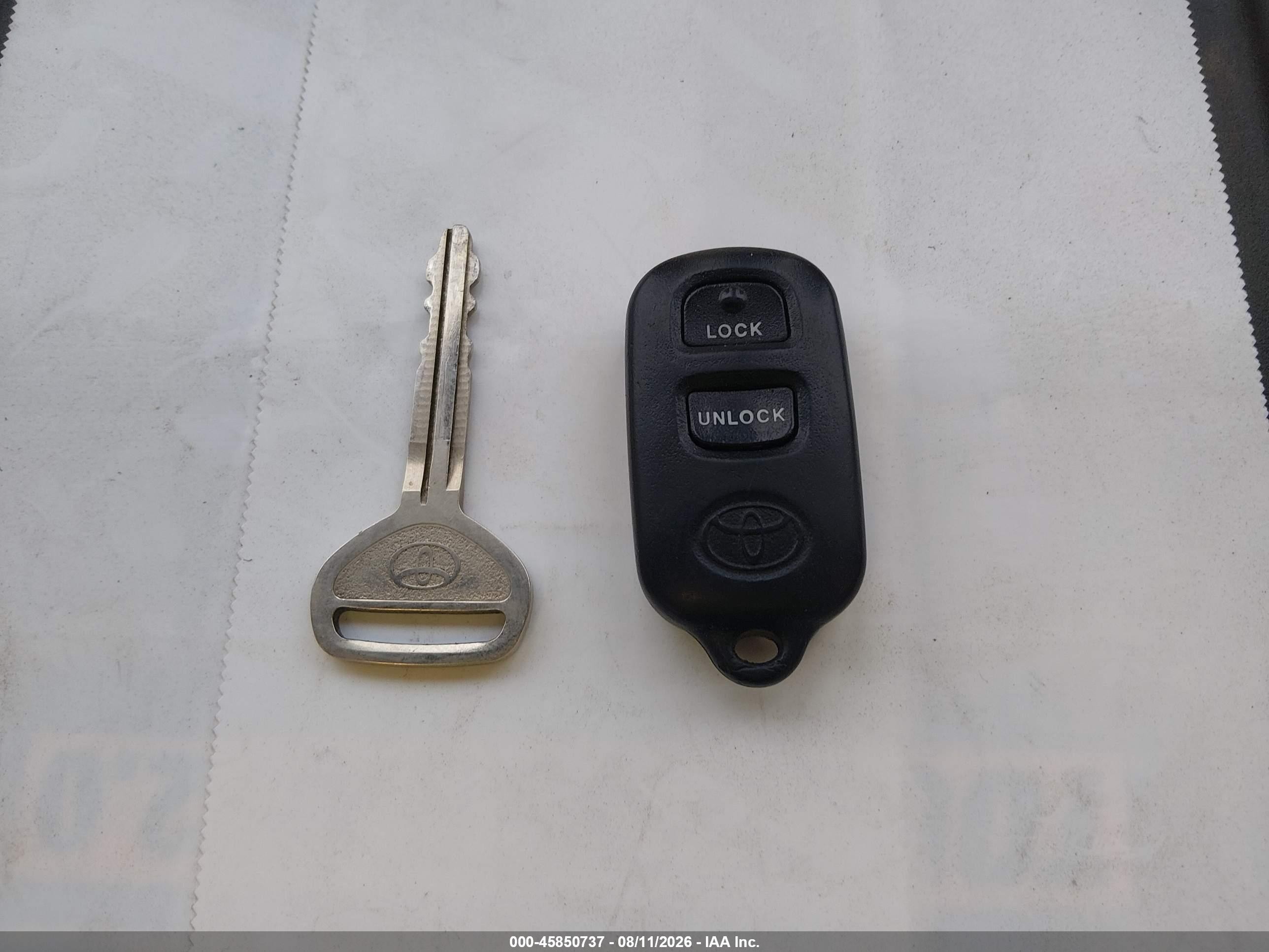 2001 Toyota Camry Le V6 Gold vin: JT2BF22K210340066