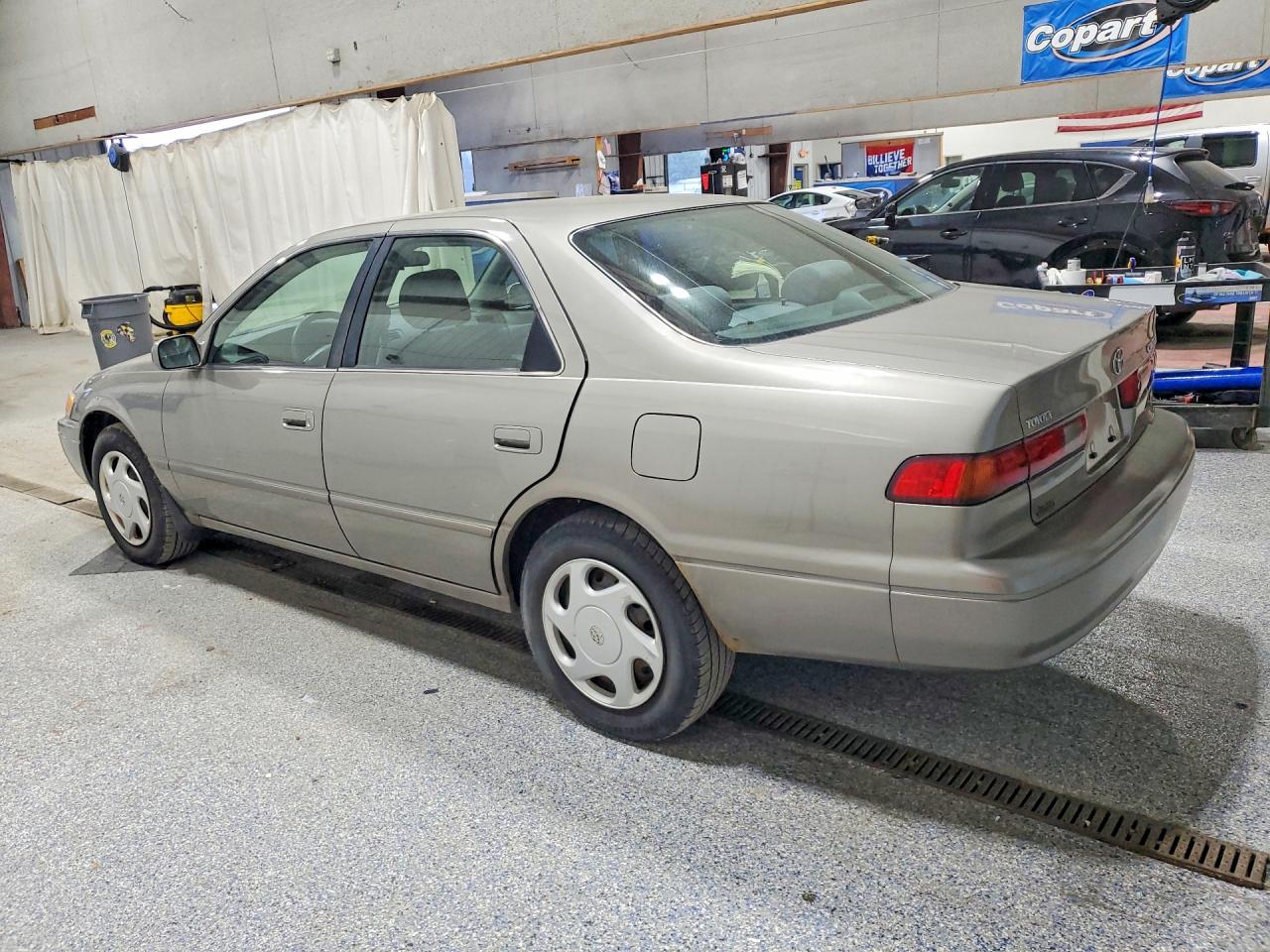 1998 Toyota Camry Le V6 Tan vin: JT2BF22K2W0140960