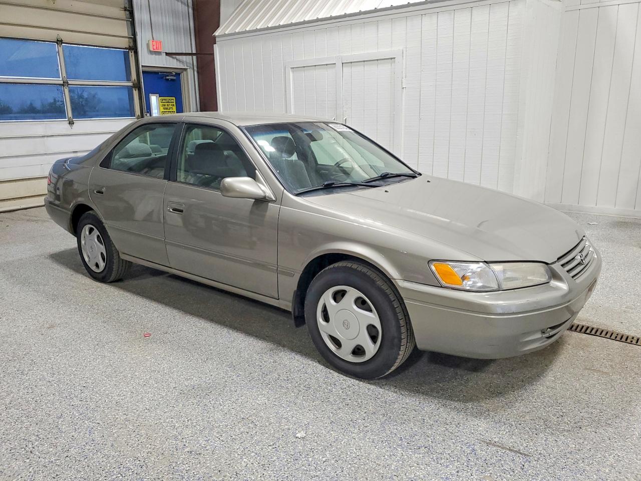 1998 Toyota Camry Le V6 Tan vin: JT2BF22K2W0140960
