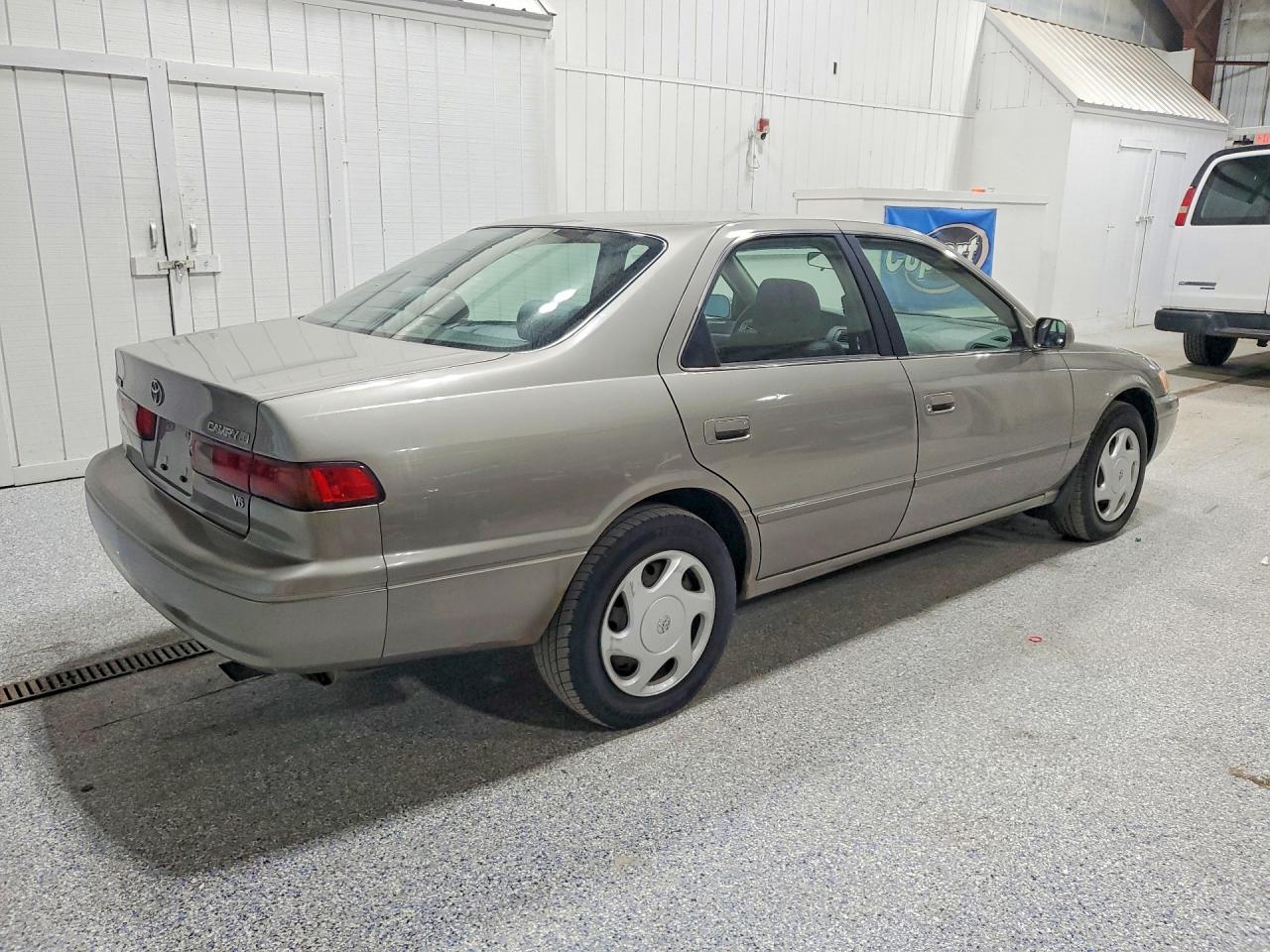 1998 Toyota Camry Le V6 Tan vin: JT2BF22K2W0140960