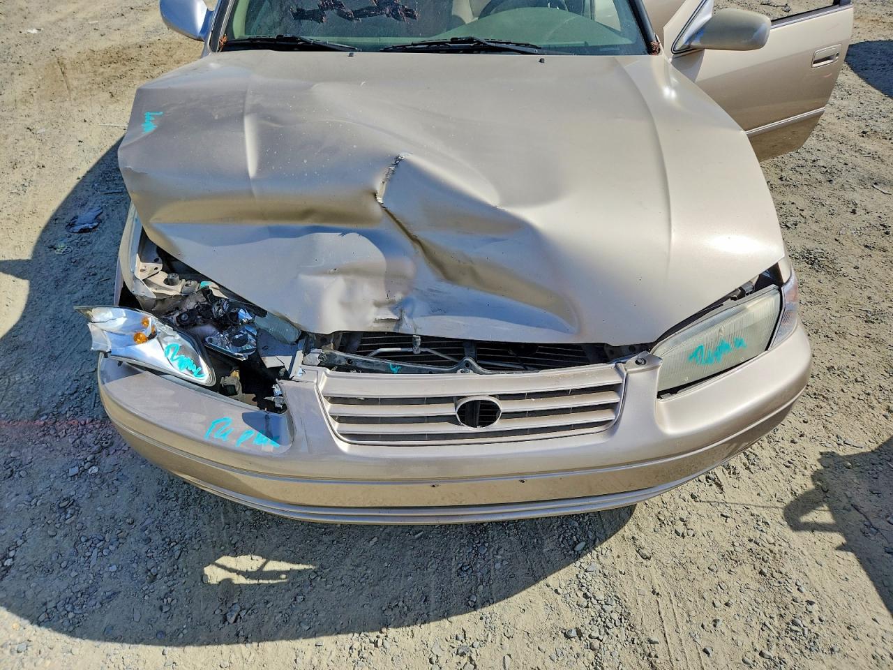 1999 Toyota Camry Le V6 Tan vin: JT2BF22K2X0164211