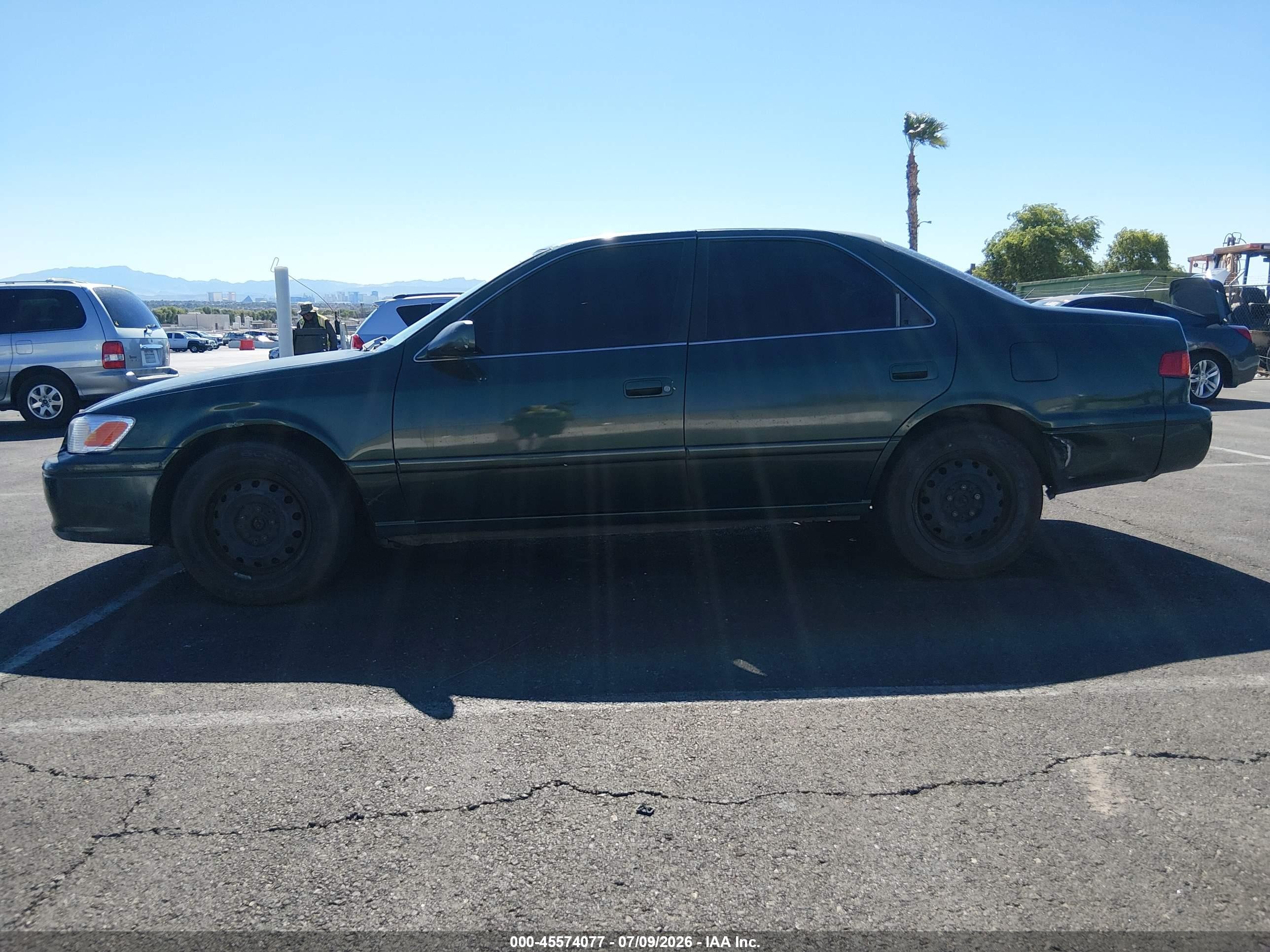 2001 Toyota Camry Le V6 Green vin: JT2BF22K310289905