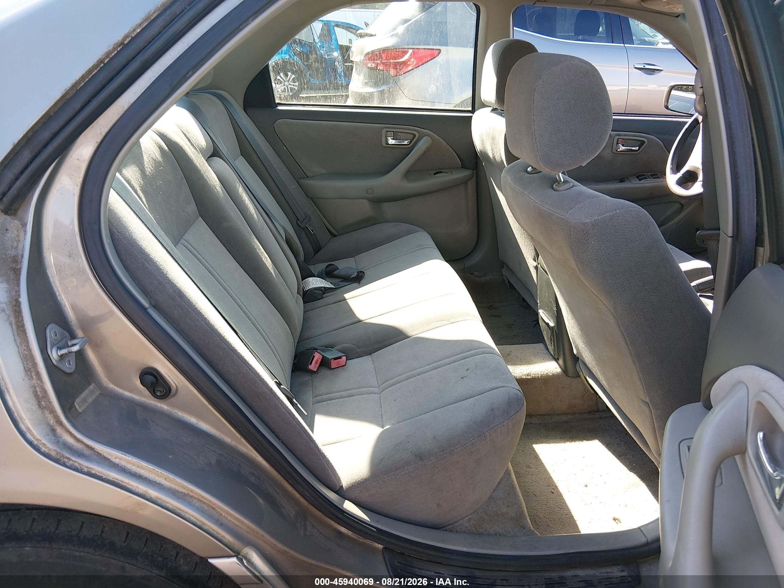 2001 Toyota Camry Le V6 Gold vin: JT2BF22K310304533