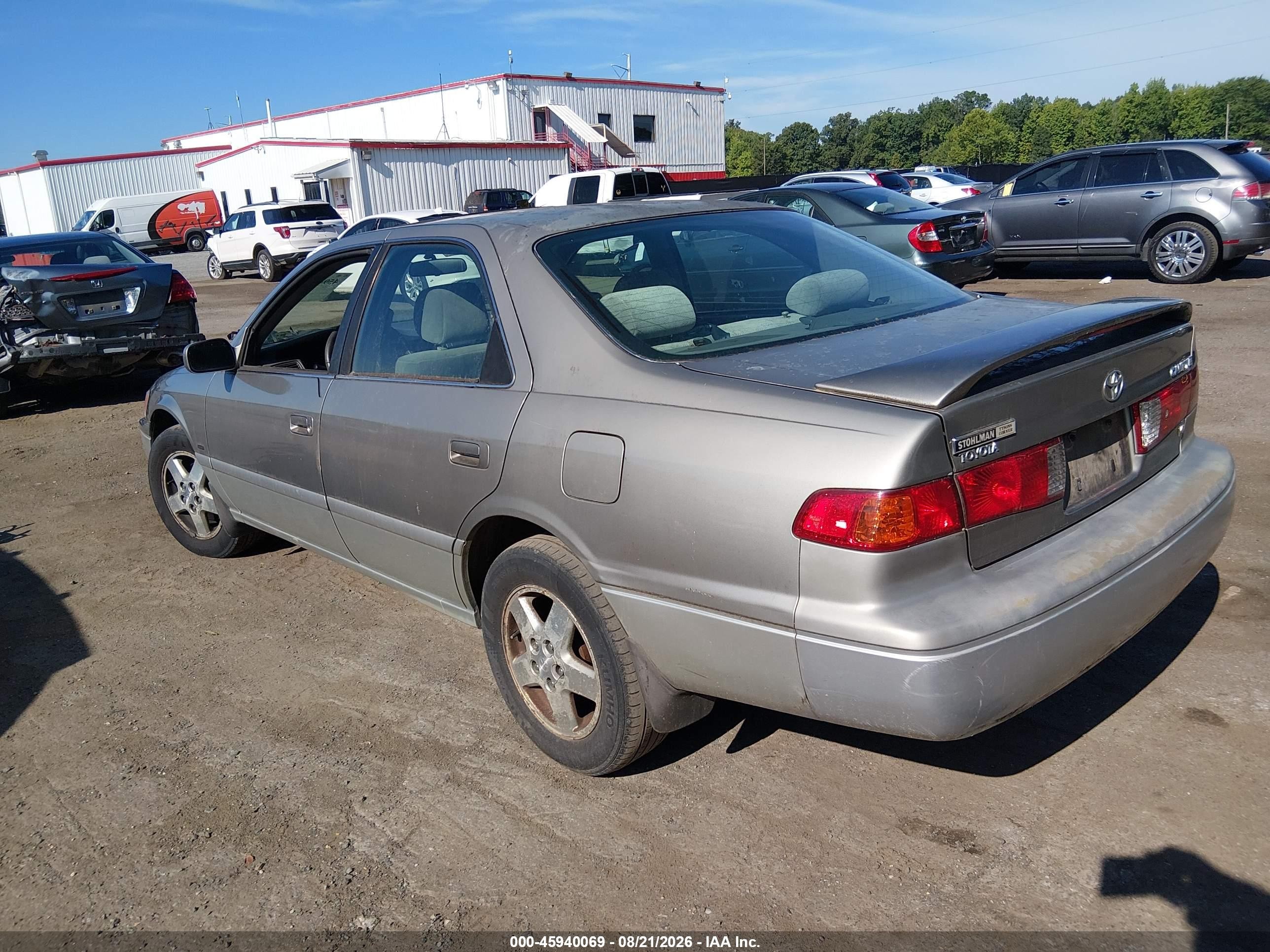 2001 Toyota Camry Le V6 Gold vin: JT2BF22K310304533