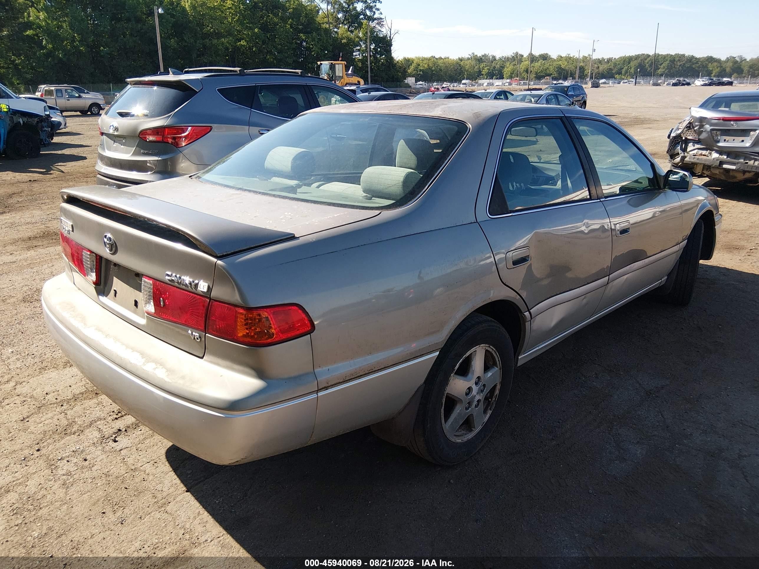 2001 Toyota Camry Le V6 Gold vin: JT2BF22K310304533