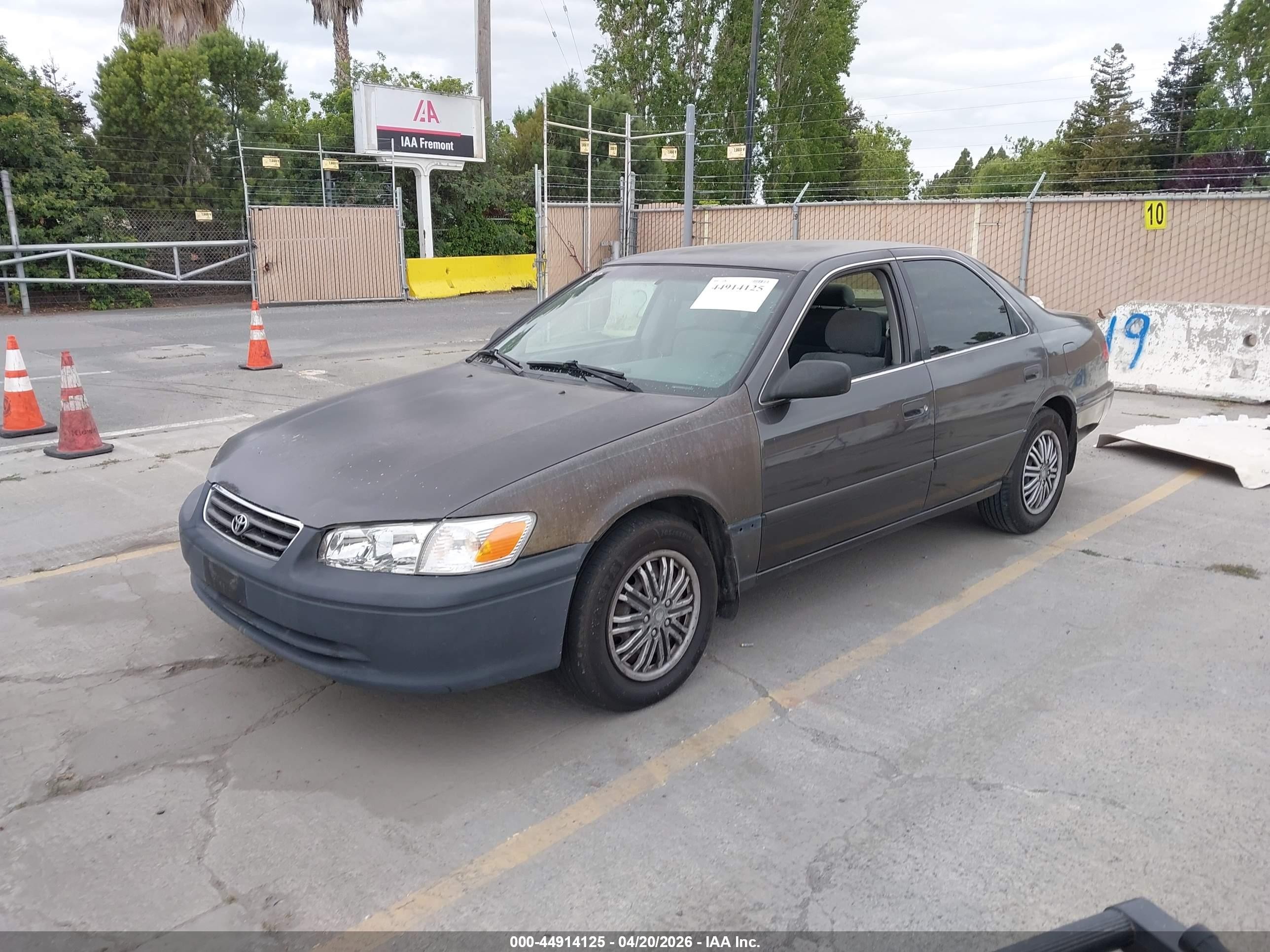 2001 Toyota Camry Le V6 Gray vin: JT2BF22K310326144