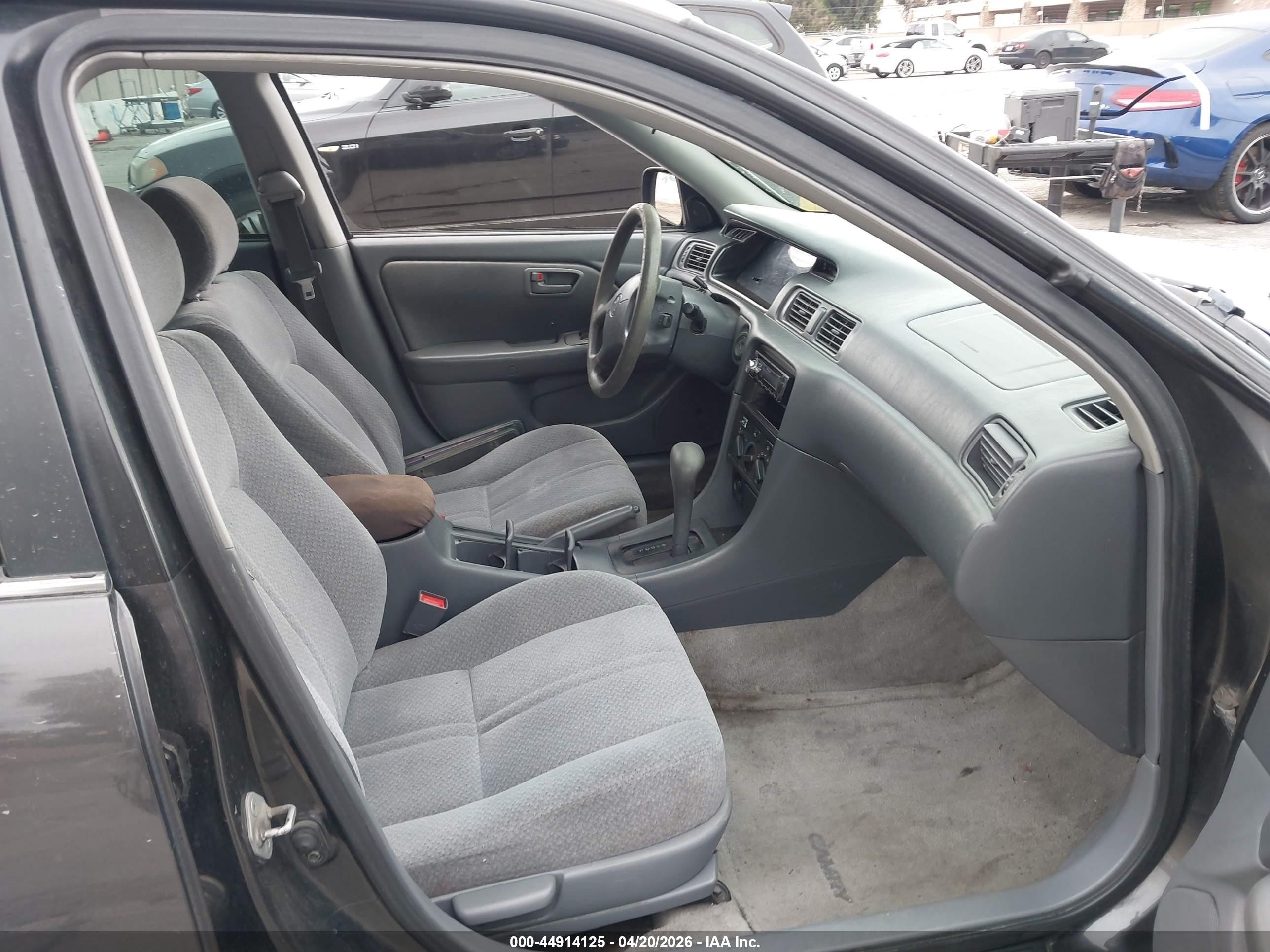 2001 Toyota Camry Le V6 Gray vin: JT2BF22K310326144