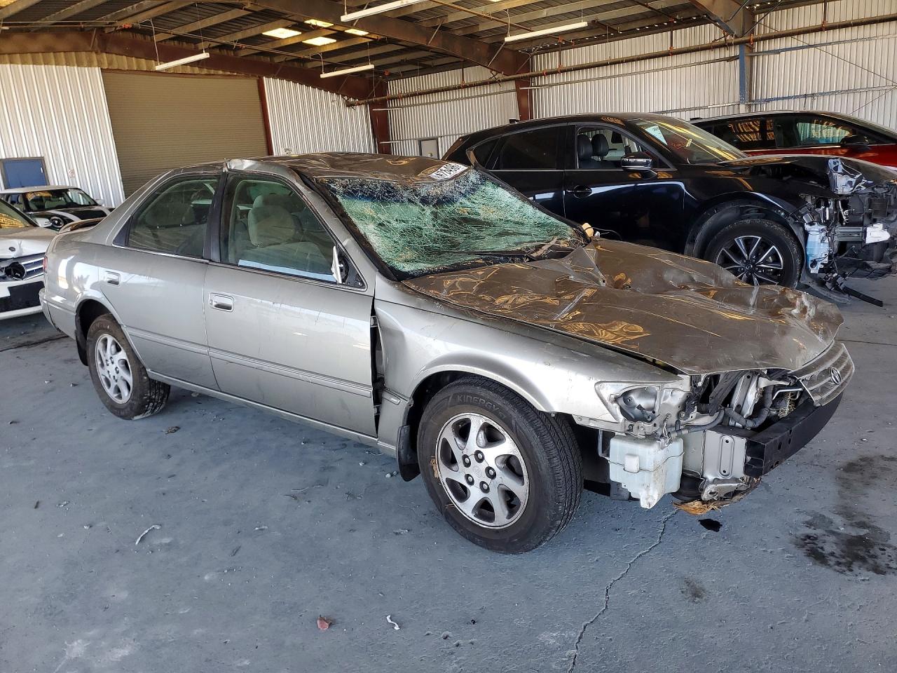 1998 Toyota Camry Le V6 Tan vin: JT2BF22K3W0089095