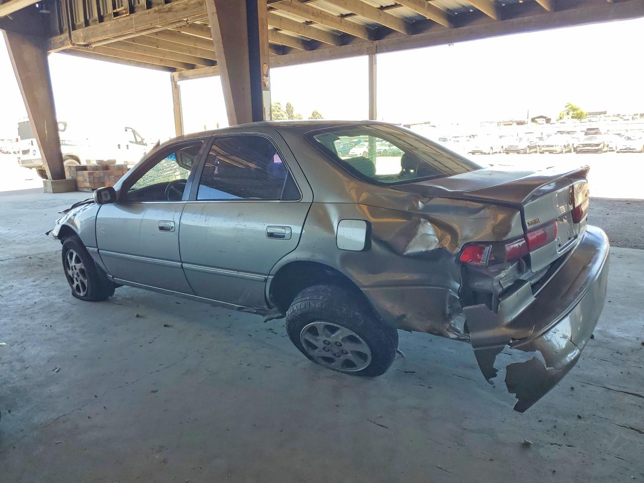 1998 Toyota Camry Le V6 Tan vin: JT2BF22K3W0089095