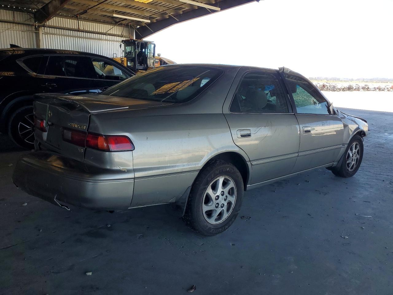 1998 Toyota Camry Le V6 Tan vin: JT2BF22K3W0089095