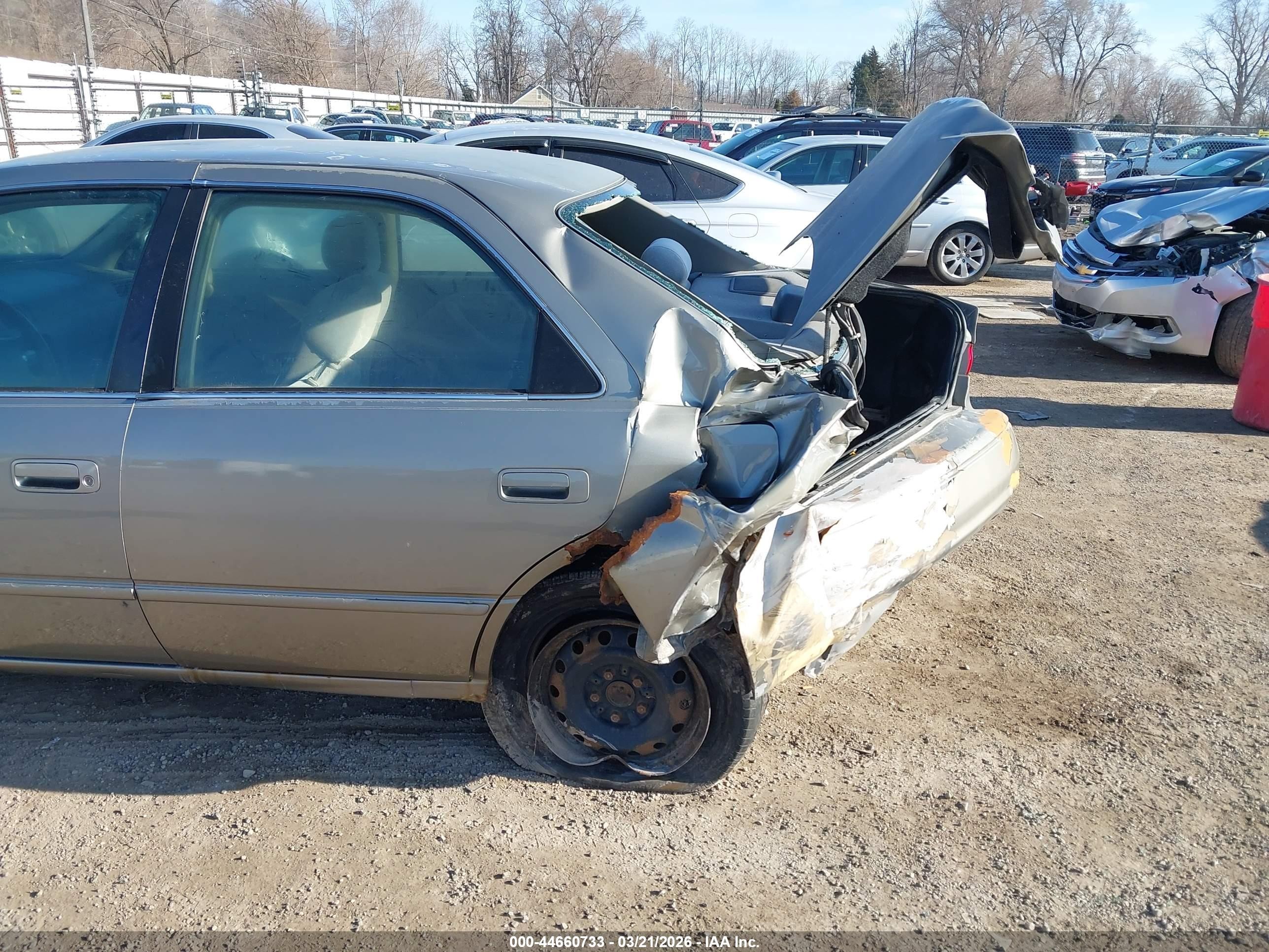 1998 Toyota Camry Le V6 Tan vin: JT2BF22K3W0140028
