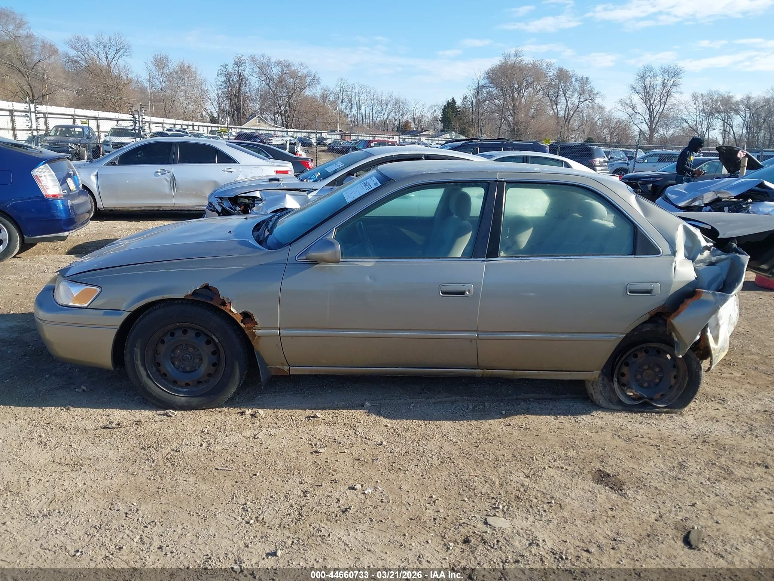 1998 Toyota Camry Le V6 Tan vin: JT2BF22K3W0140028