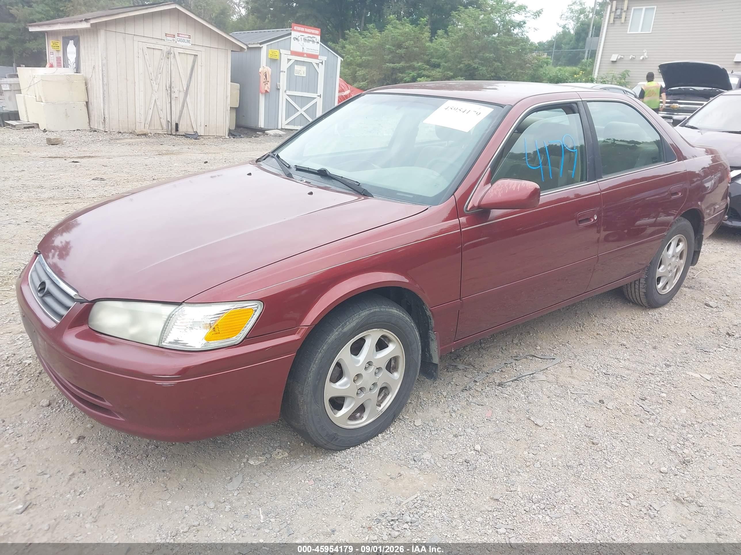 2000 Toyota Camry Le V6 Red vin: JT2BF22K4Y0243896