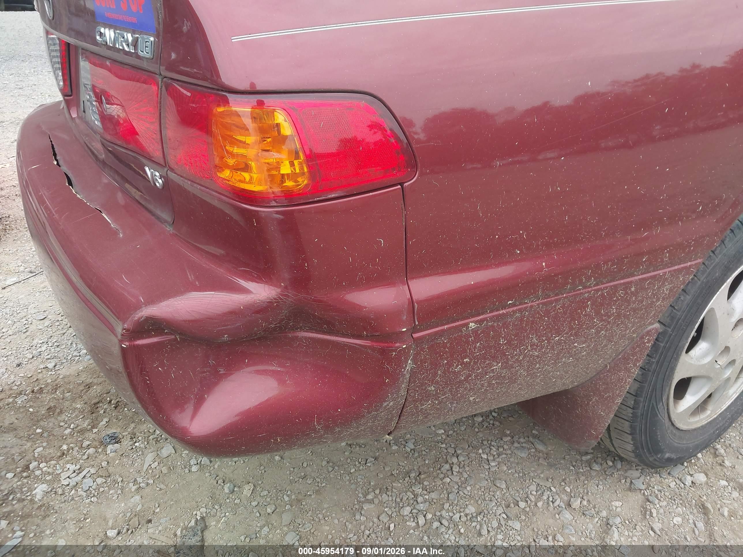 2000 Toyota Camry Le V6 Red vin: JT2BF22K4Y0243896