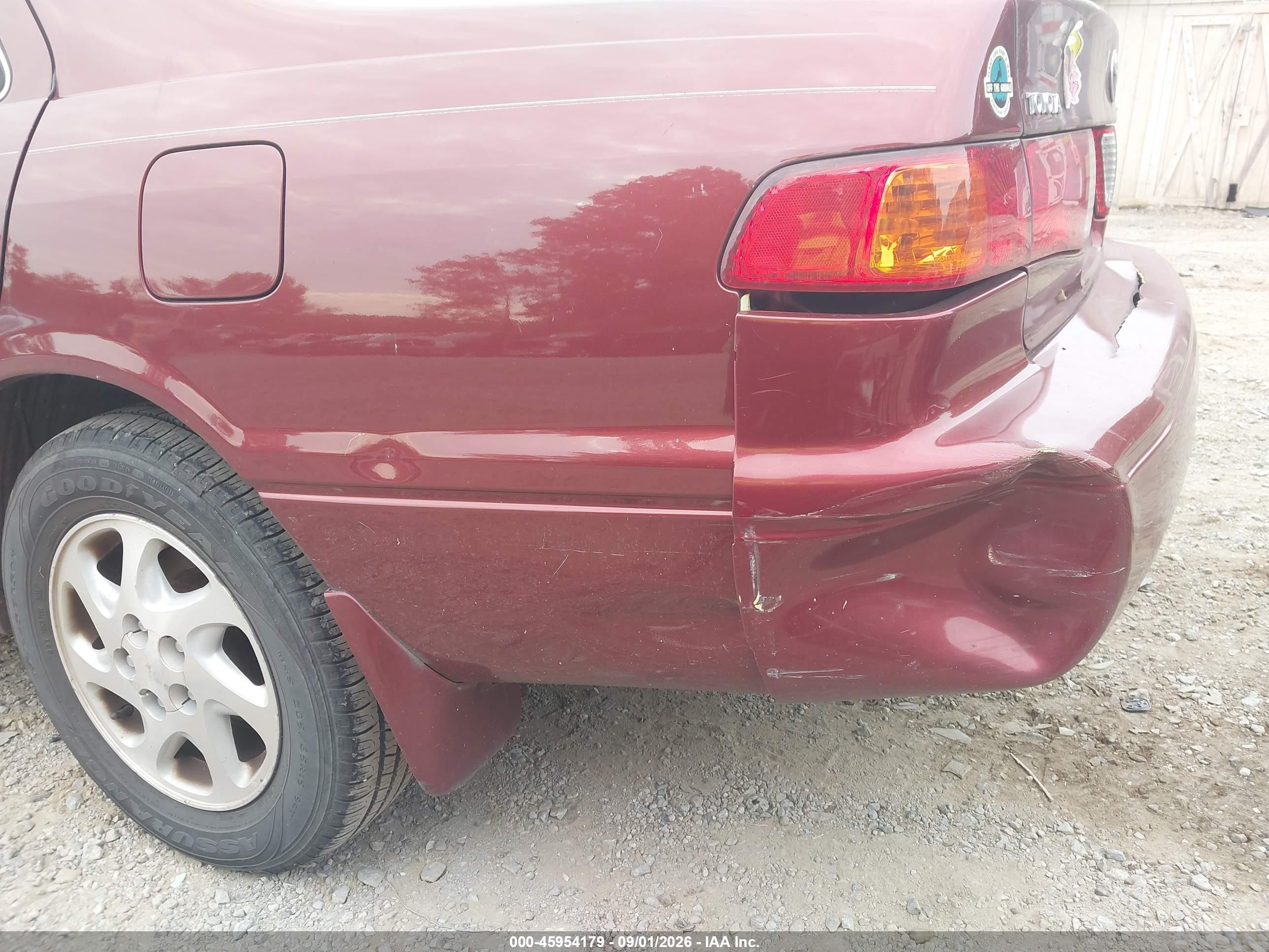 2000 Toyota Camry Le V6 Red vin: JT2BF22K4Y0243896