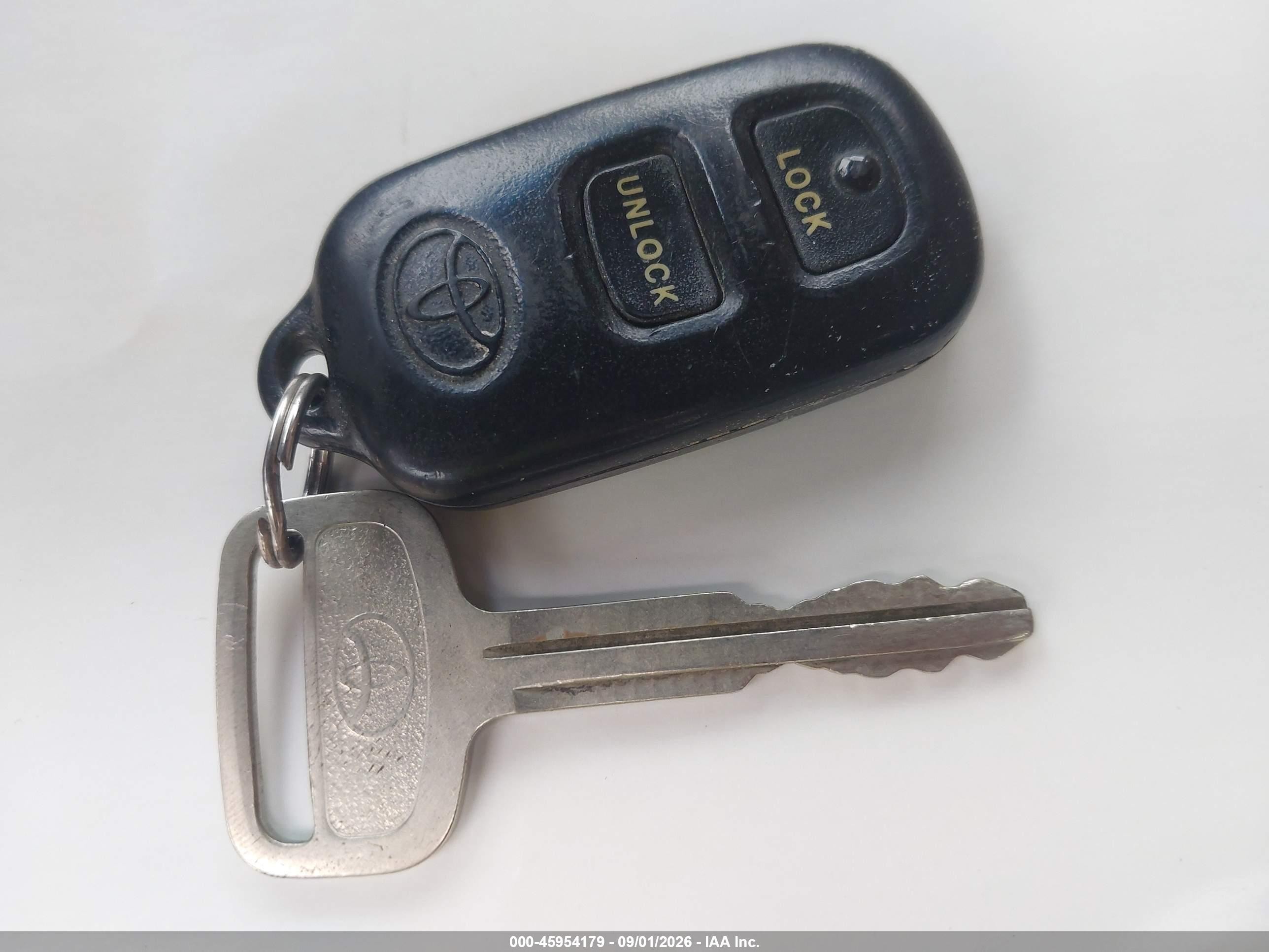 2000 Toyota Camry Le V6 Red vin: JT2BF22K4Y0243896