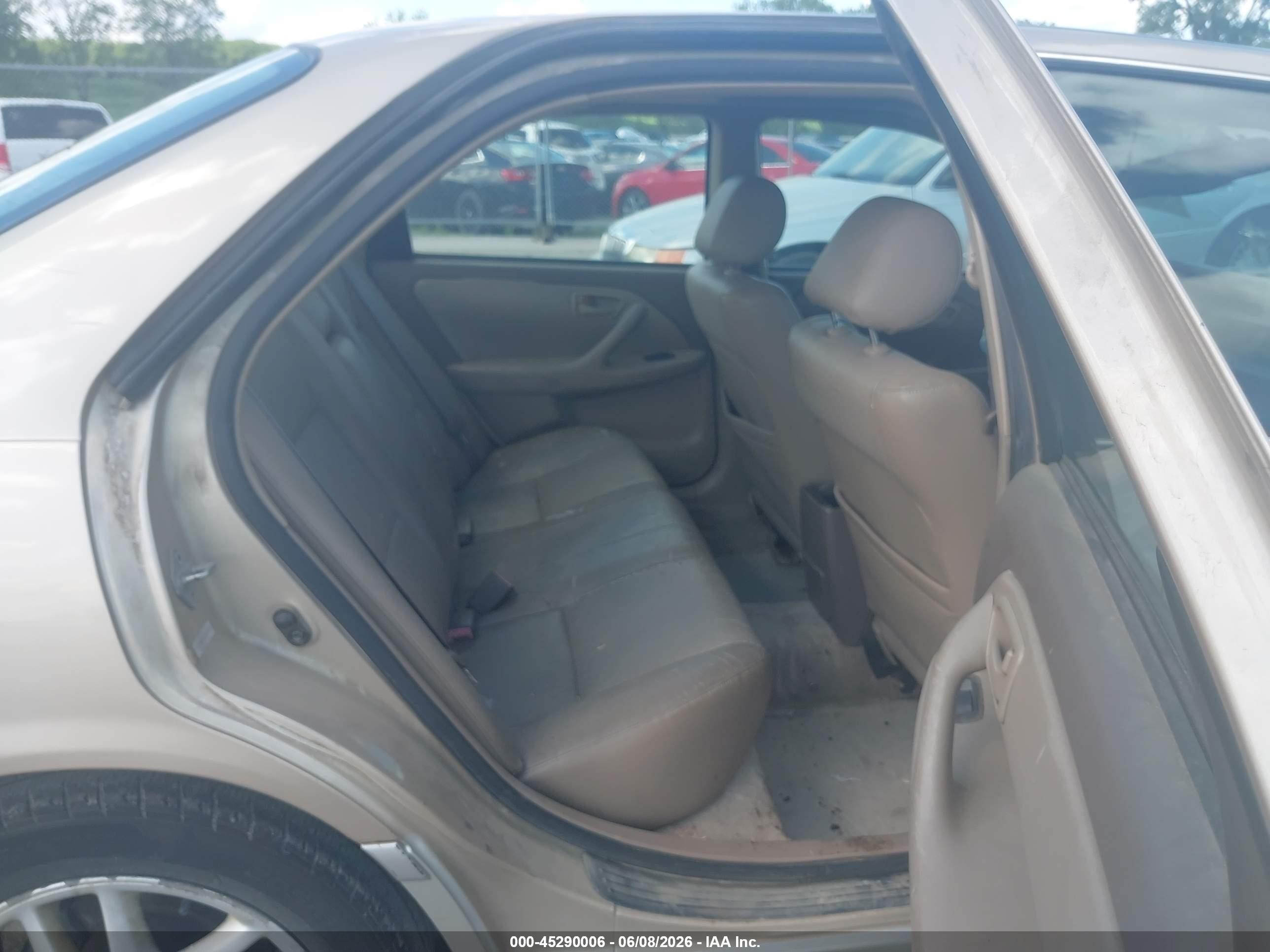 2001 Toyota Camry Le V6 Beige vin: JT2BF22K510314691