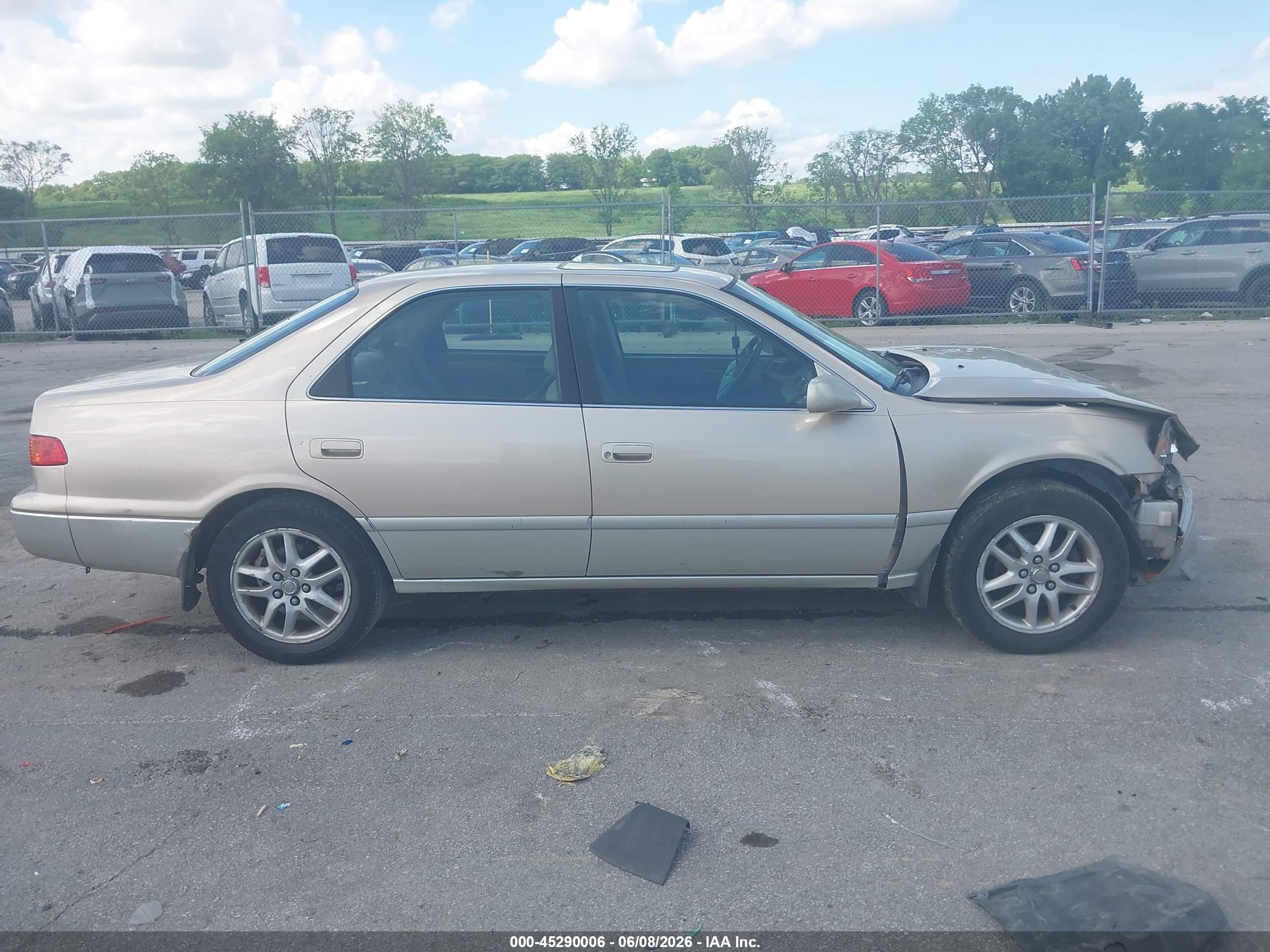 2001 Toyota Camry Le V6 Beige vin: JT2BF22K510314691