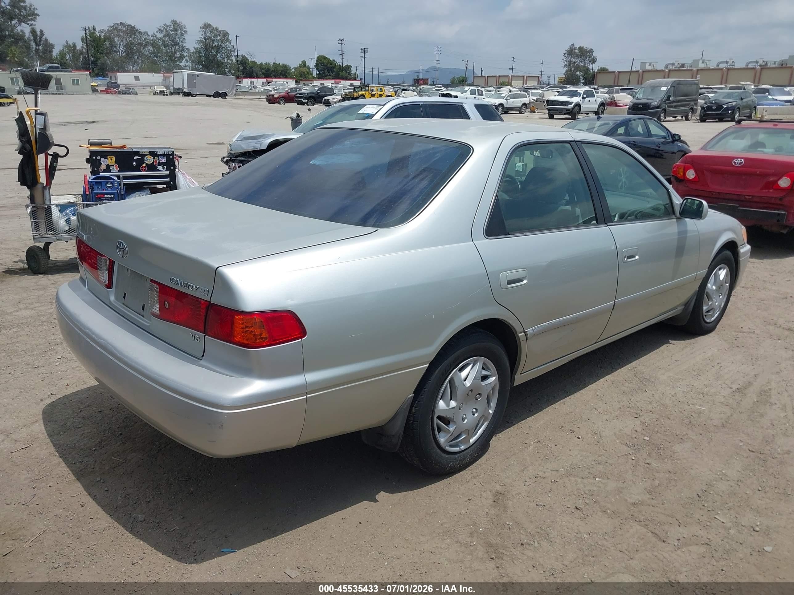 2001 Toyota Camry Le V6 Silver vin: JT2BF22K510339851