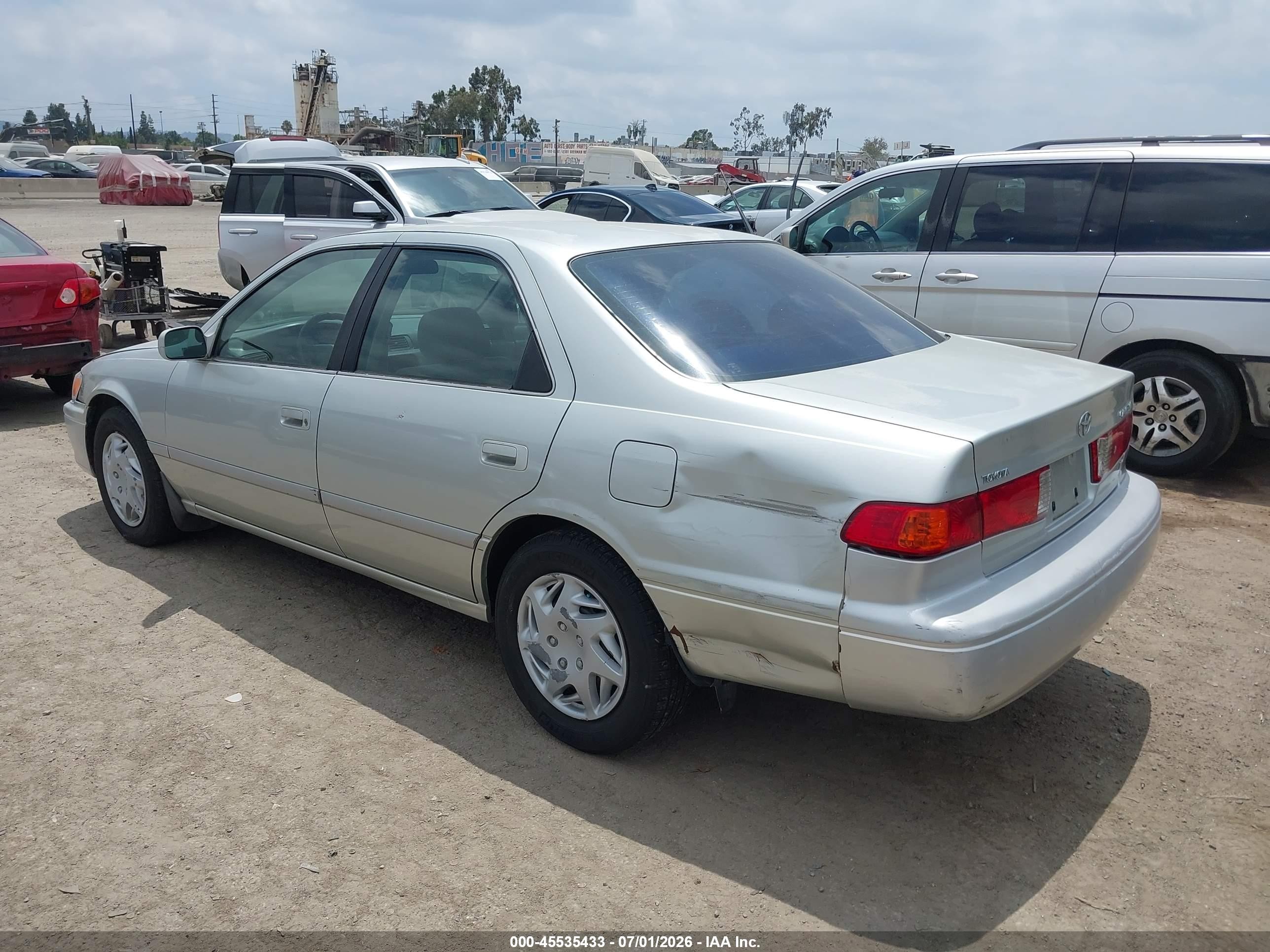2001 Toyota Camry Le V6 Silver vin: JT2BF22K510339851