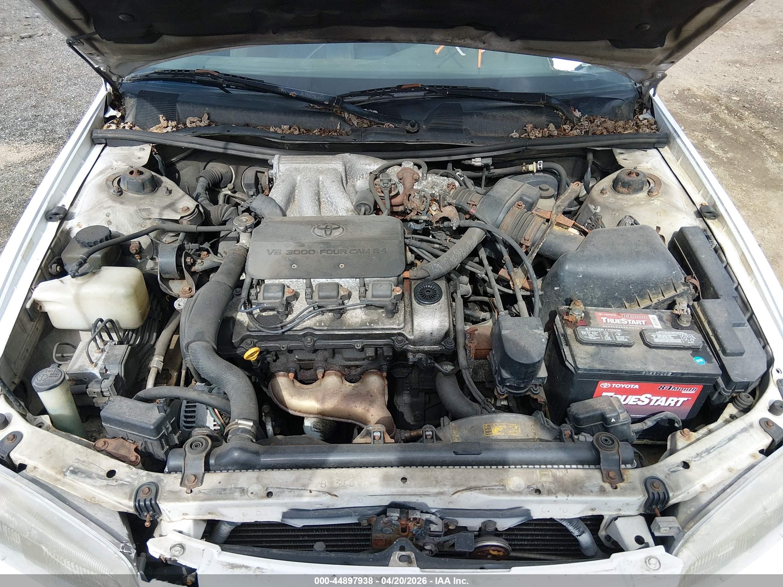 1998 Toyota Camry Le V6 White vin: JT2BF22K6W0140881