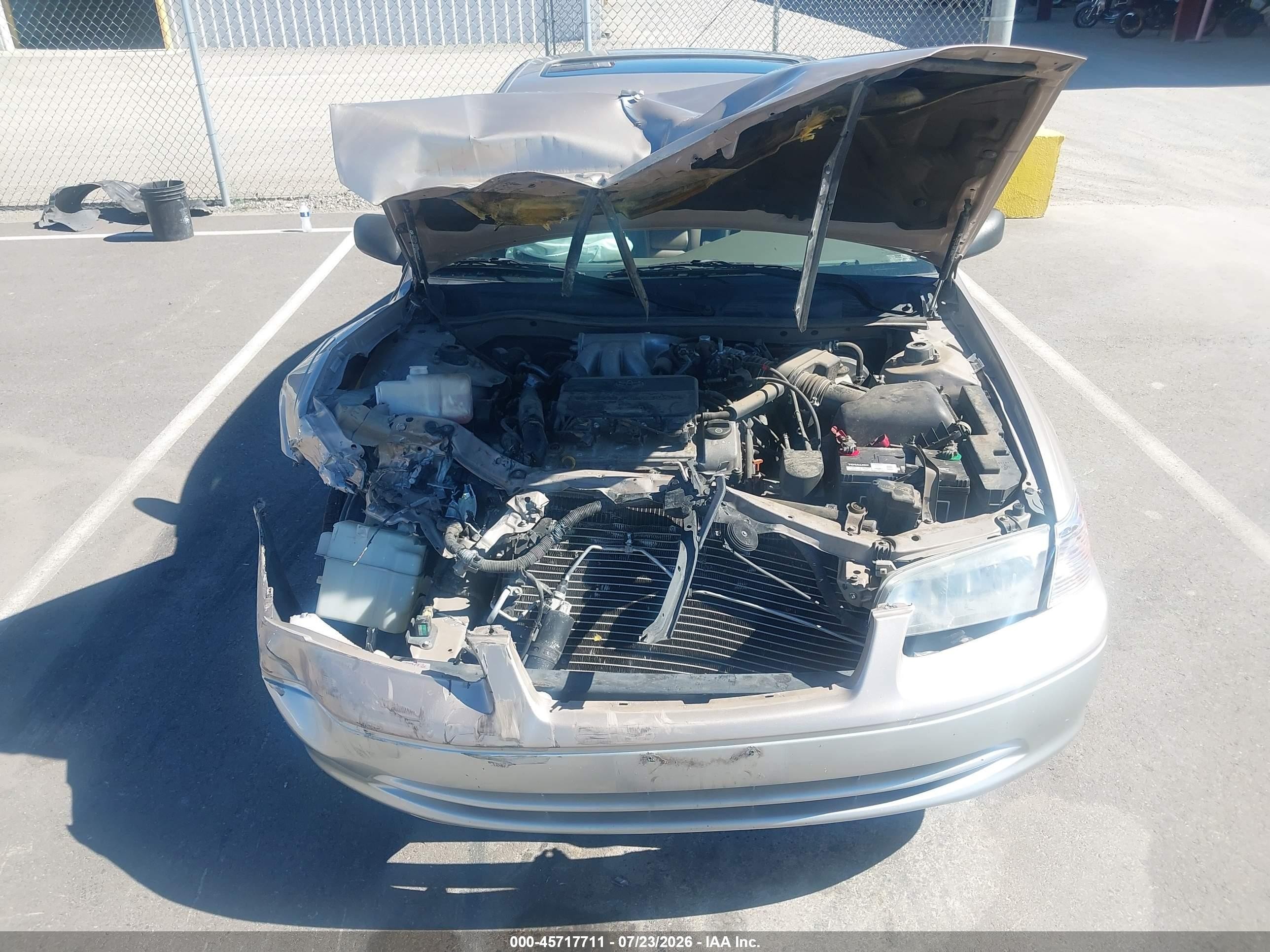 2001 Toyota Camry Le V6 Cream vin: JT2BF22K710308388