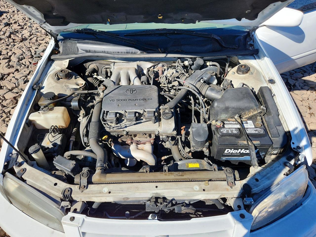 1998 Toyota Camry Le V6 White vin: JT2BF22K7W0141232