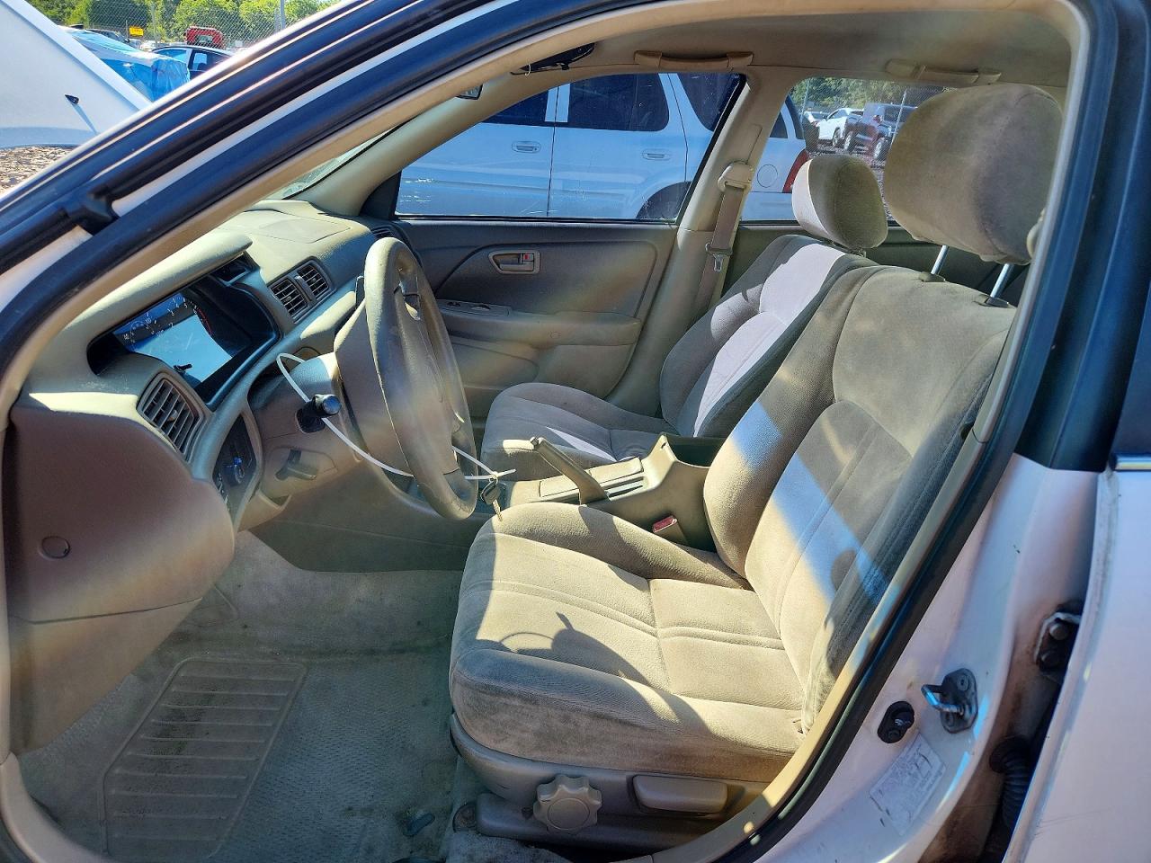 1998 Toyota Camry Le V6 White vin: JT2BF22K7W0141232
