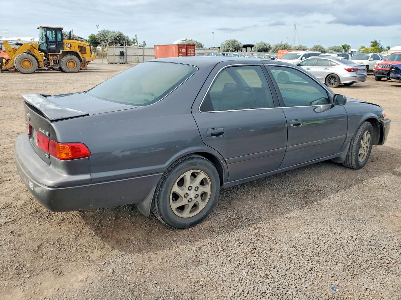 2000 Toyota Camry Ce Charcoal vin: JT2BF22K7Y0251247