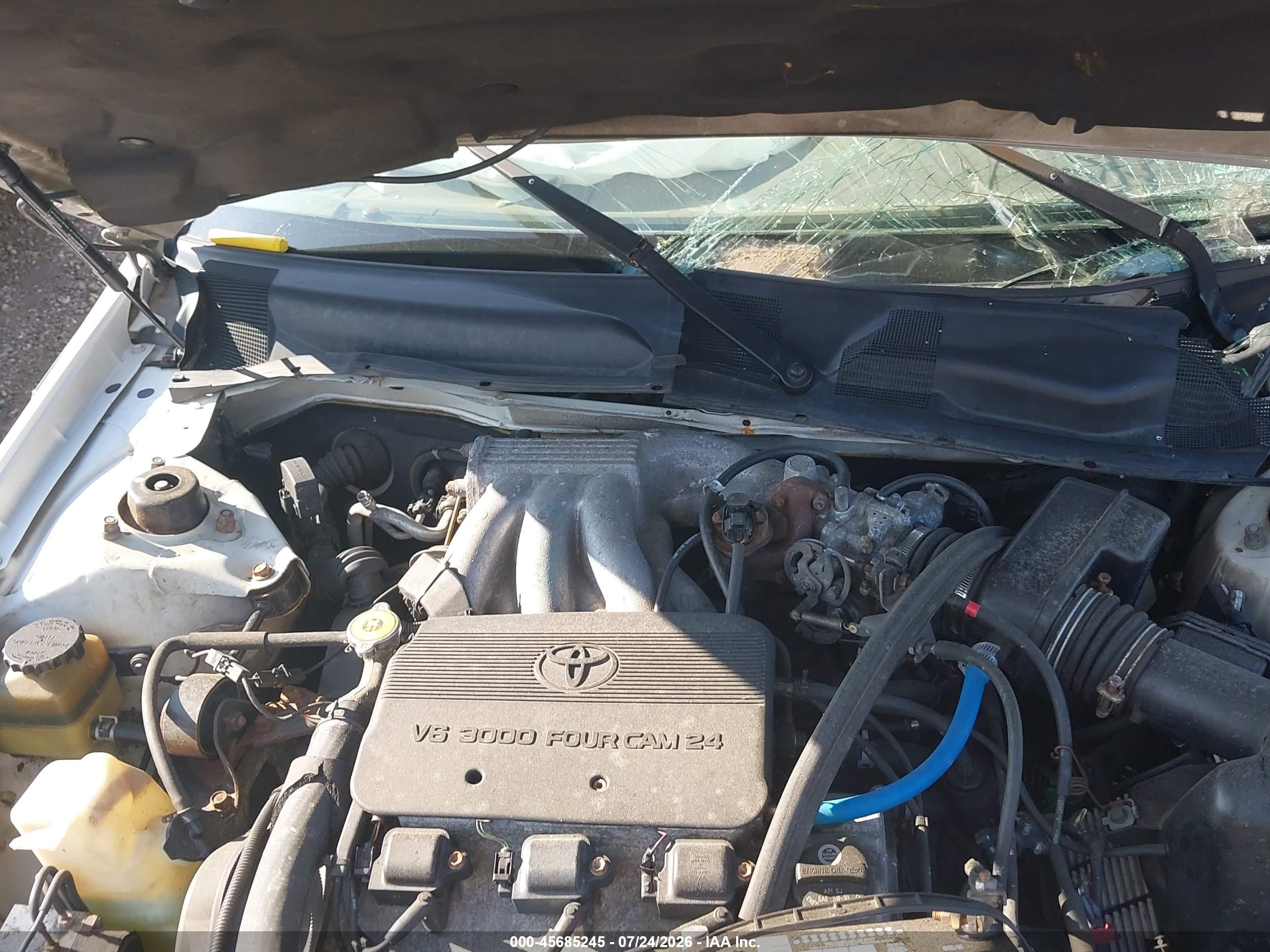 2001 Toyota Camry Le V6 White vin: JT2BF22K810290046