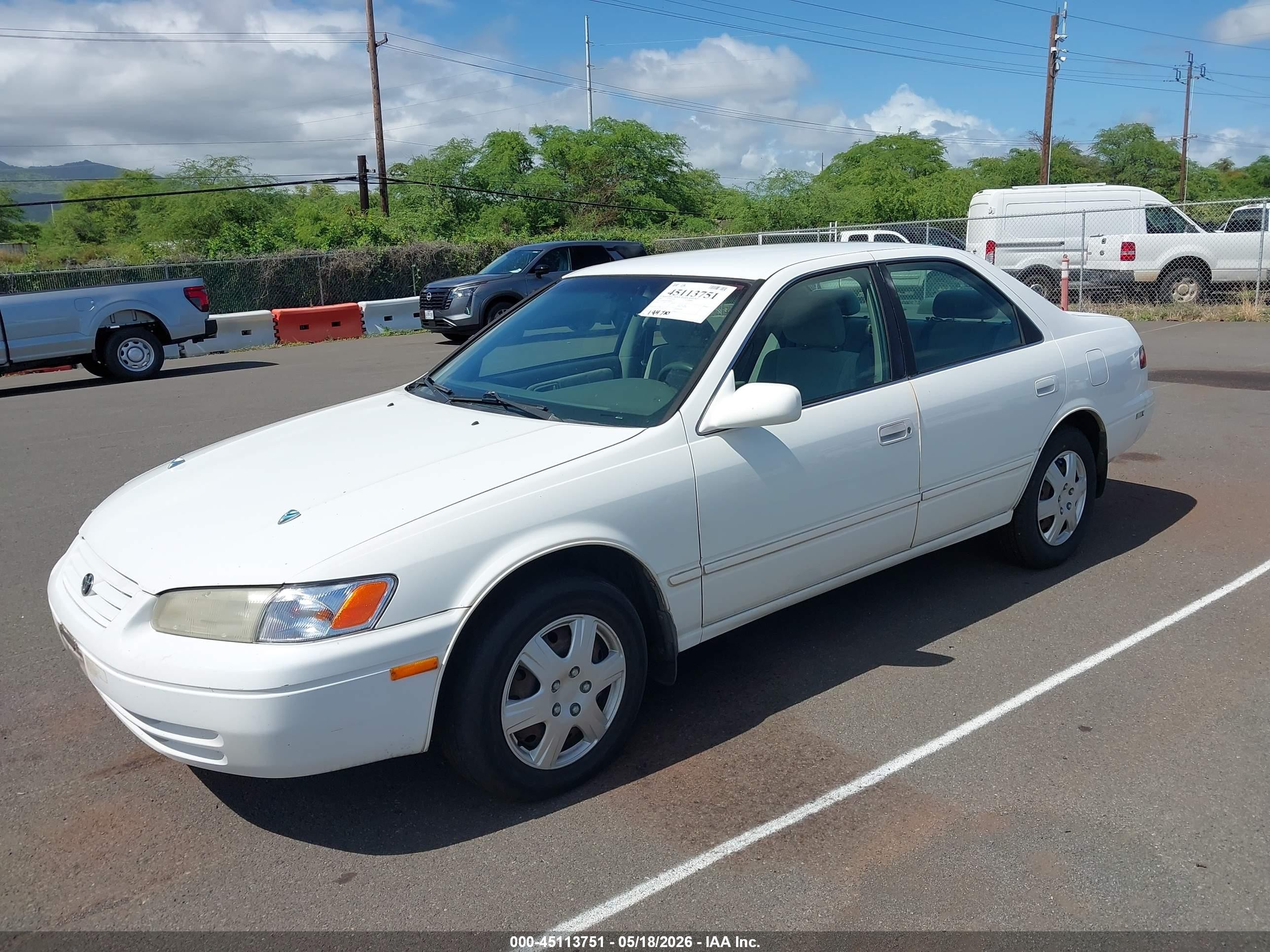 1997 Toyota Camry Le V6/xle V6 White vin: JT2BF22K8V0009661