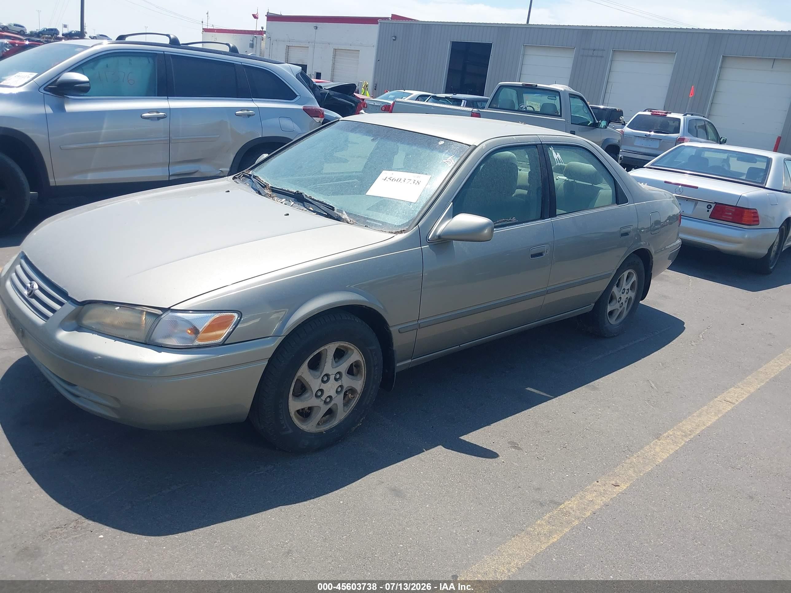 1999 Toyota Camry Le V6 Золотой vin: JT2BF22K8X0179344