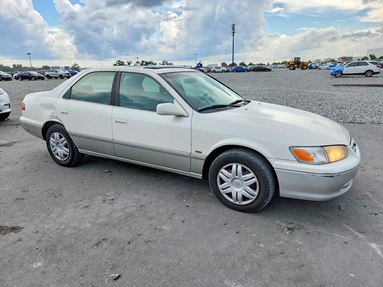 2001 Toyota Camry Le V6 White vin: JT2BF22K910309915