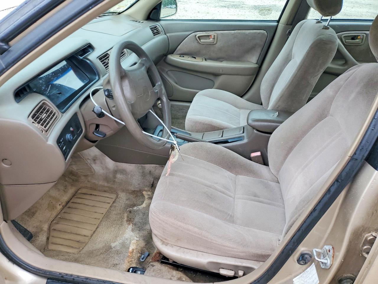 1999 Toyota Camry Le V6 Beige vin: JT2BF22K9X0226381