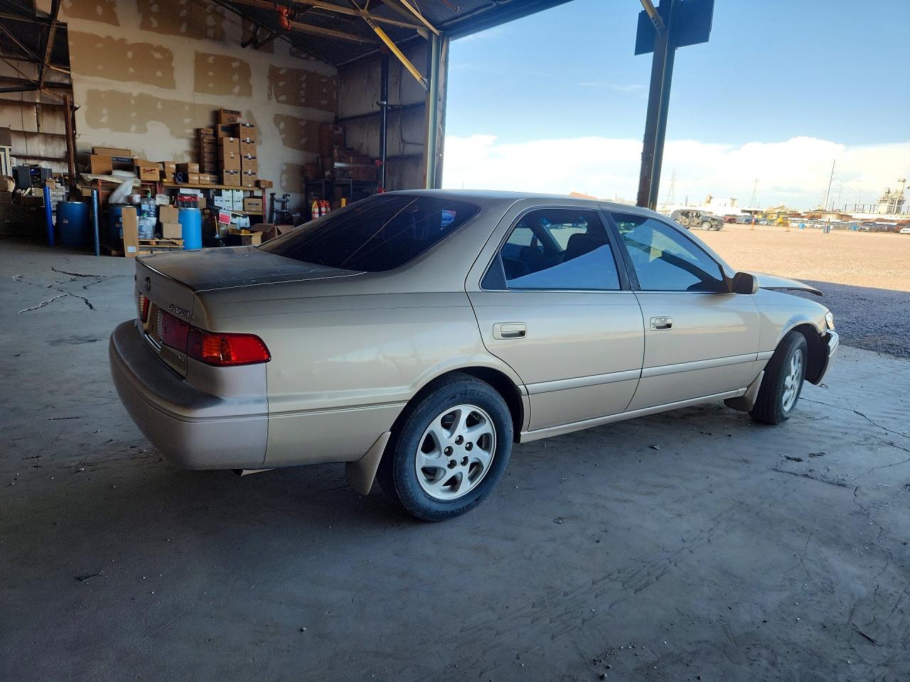 2000 Toyota Camry Le V6 Tan vin: JT2BF22K9Y0250844