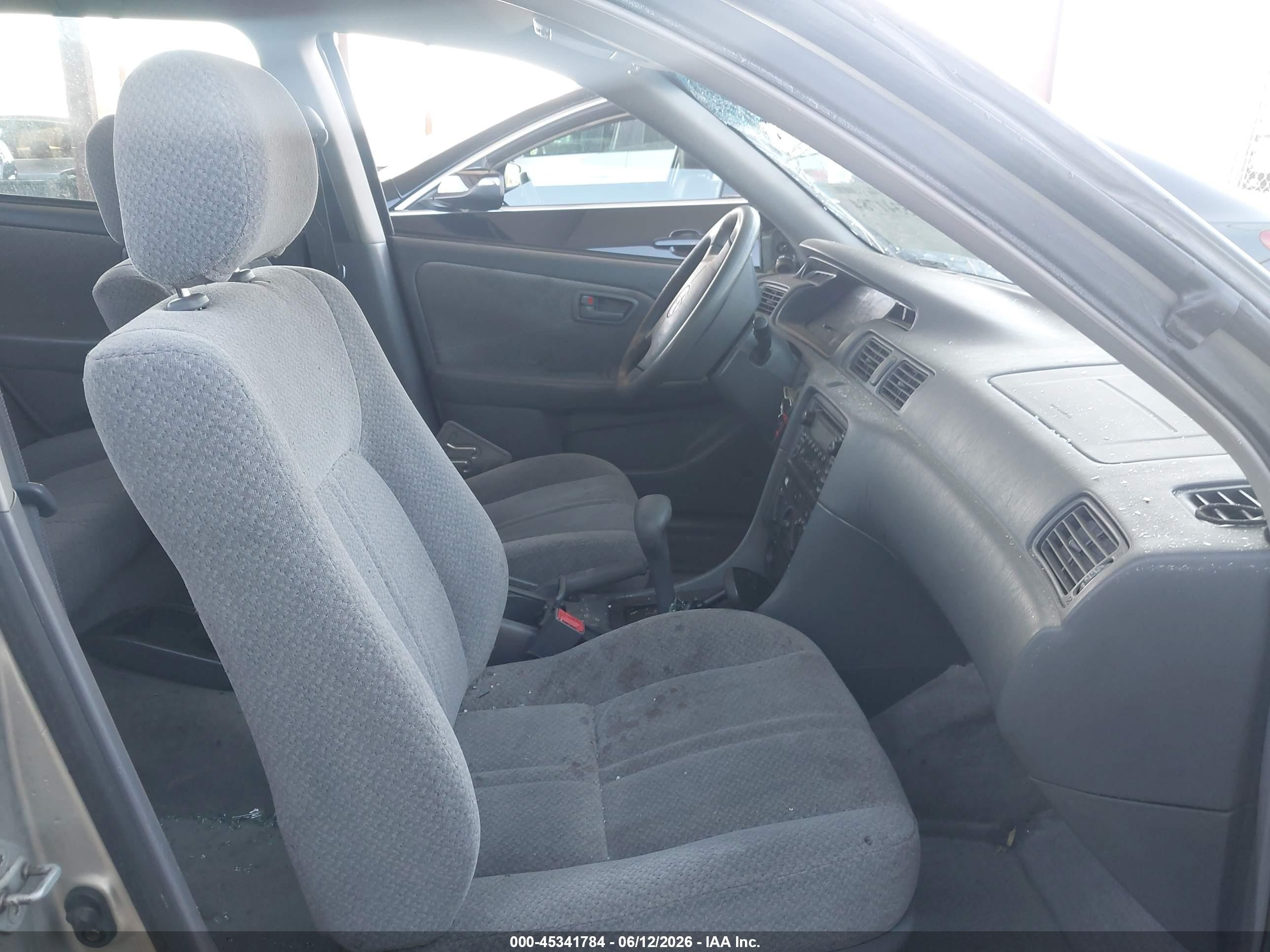 2001 Toyota Camry Le V6 Silver vin: JT2BF22KX10327338