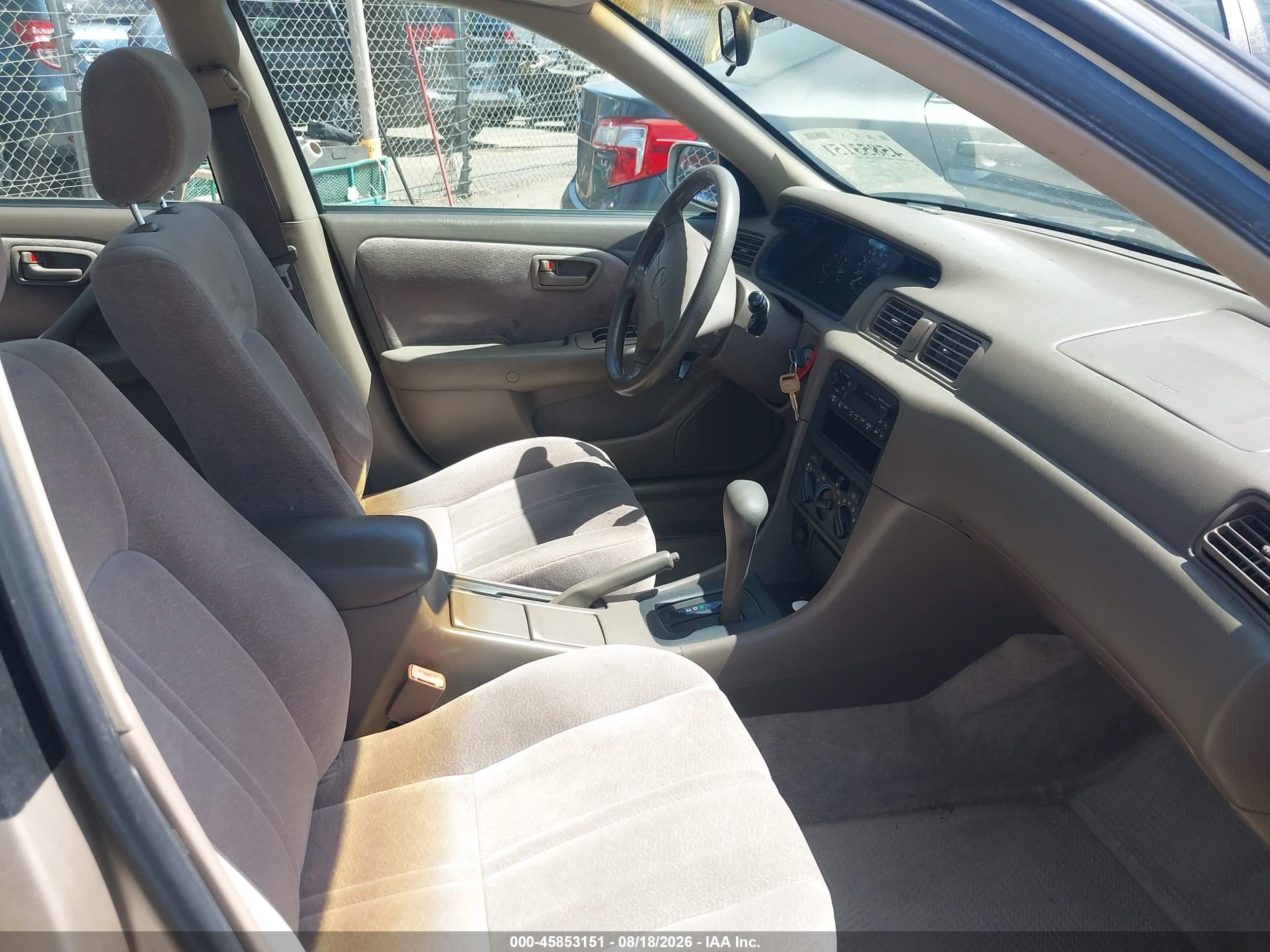 1998 Toyota Camry Le V6 Желто-коричневый vin: JT2BF22KXW0100223