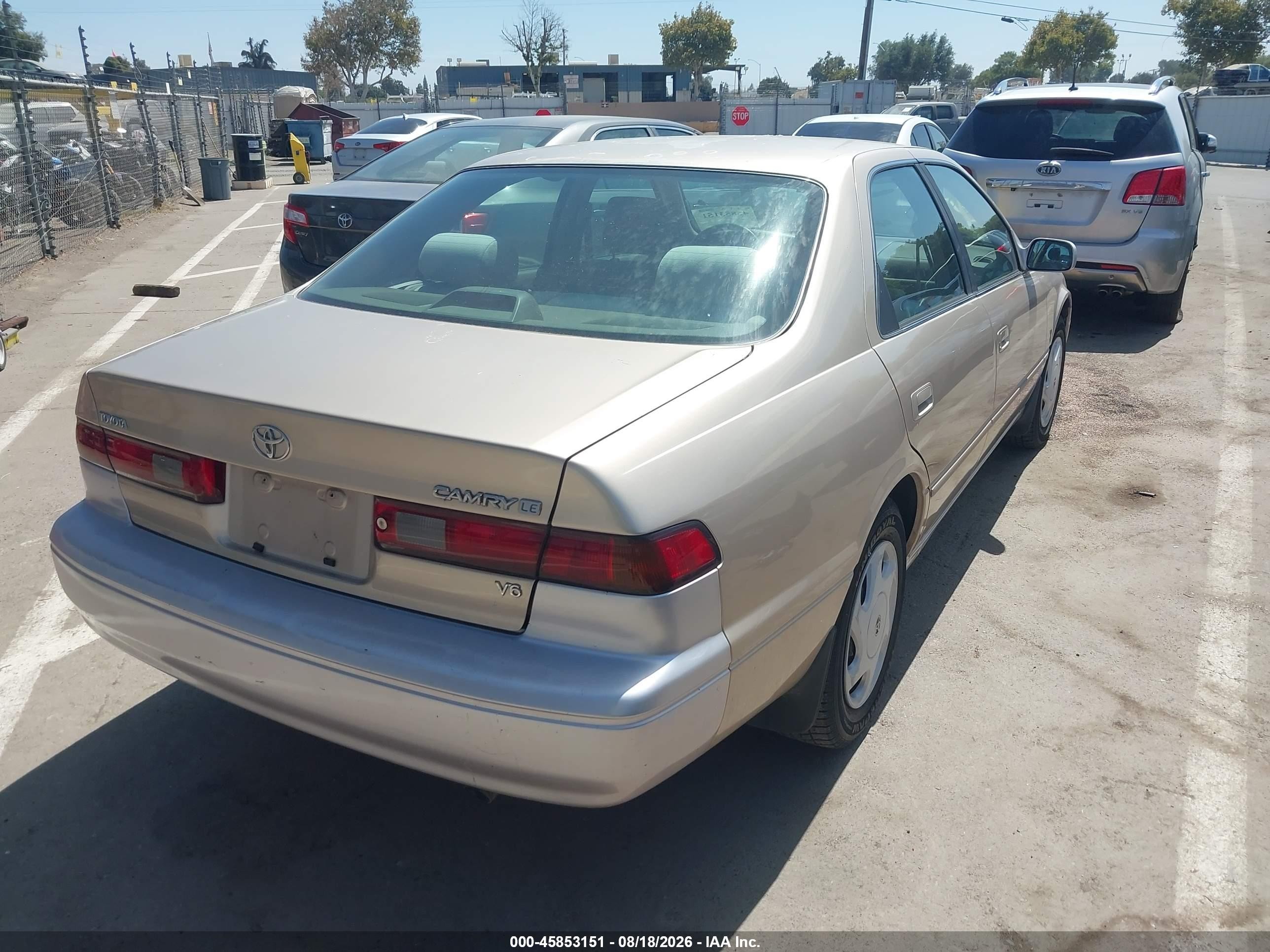 1998 Toyota Camry Le V6 Желто-коричневый vin: JT2BF22KXW0100223